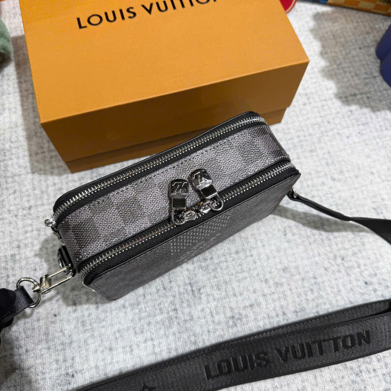 Túi đeo chéo nam Louis Vuitton Damier Graphite_thumbnail_3