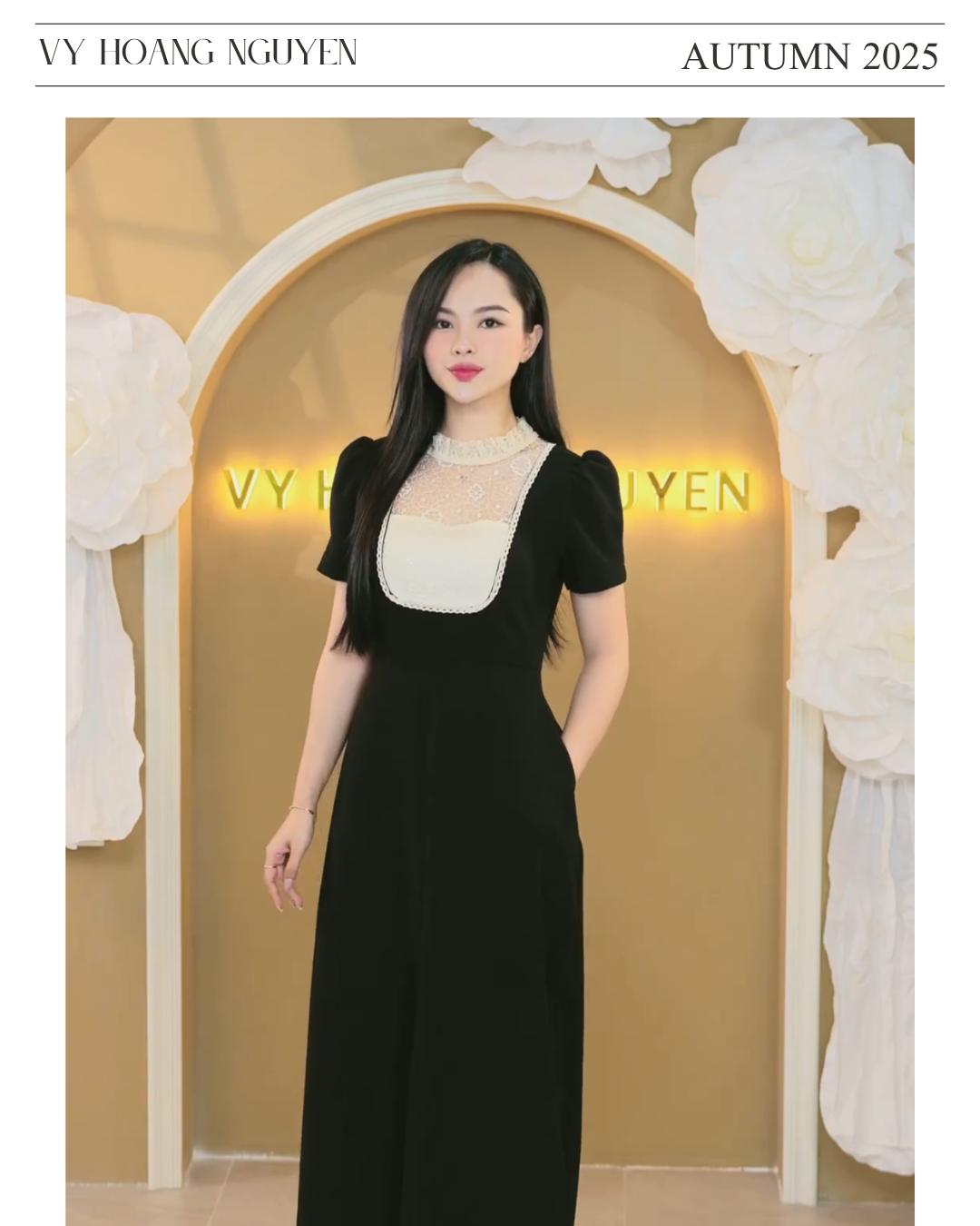 Đầm Chữ A Cổ Bèo