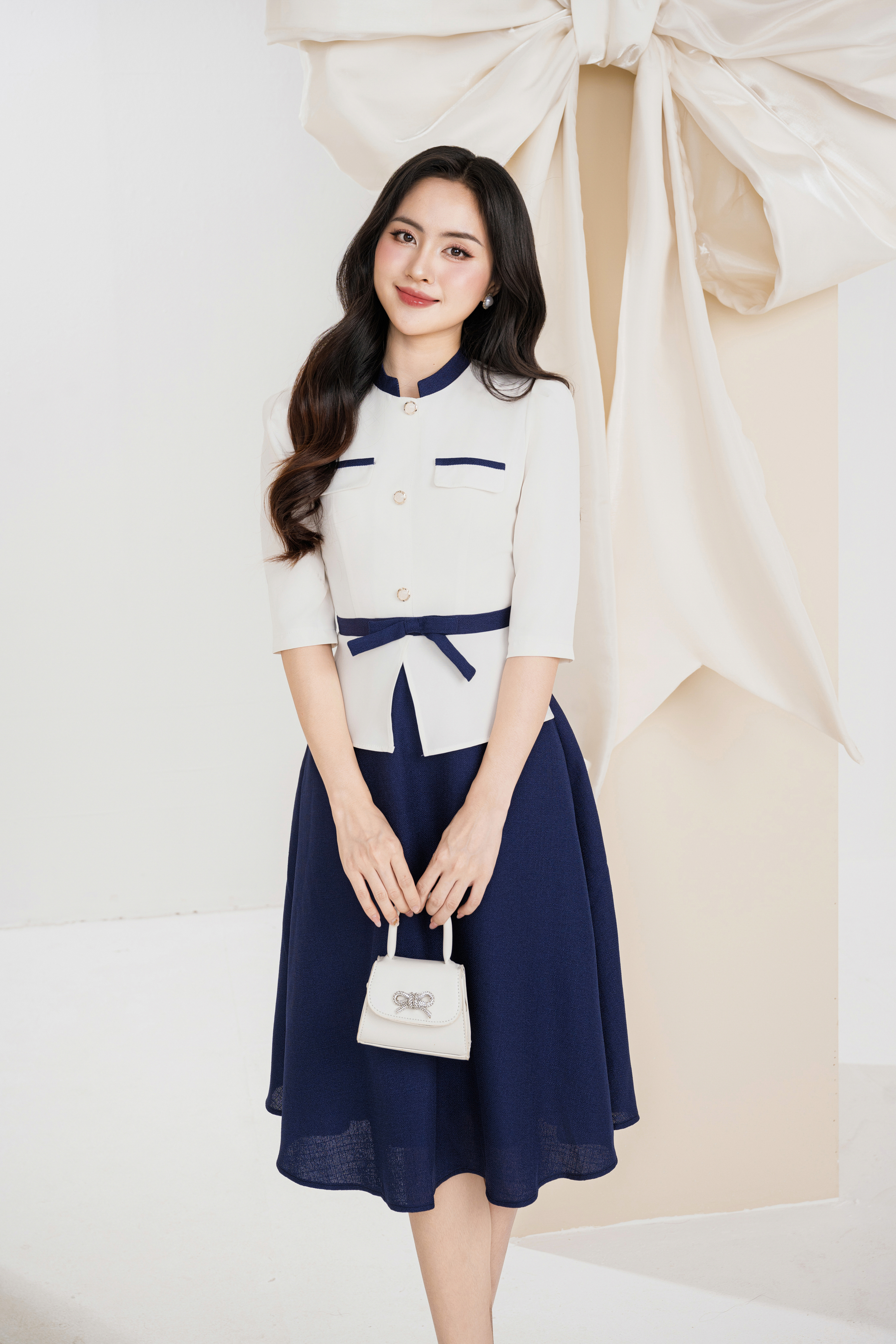 Đầm xoè trắng phối chân váy xanh_thumbnail_0