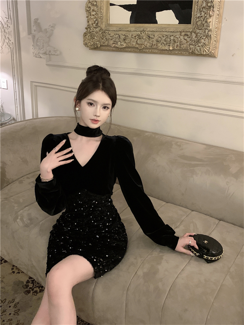 Đầm Sequin Đen Velvet Charm – Sang Trọng & Quyến Rũ_thumbnail_4