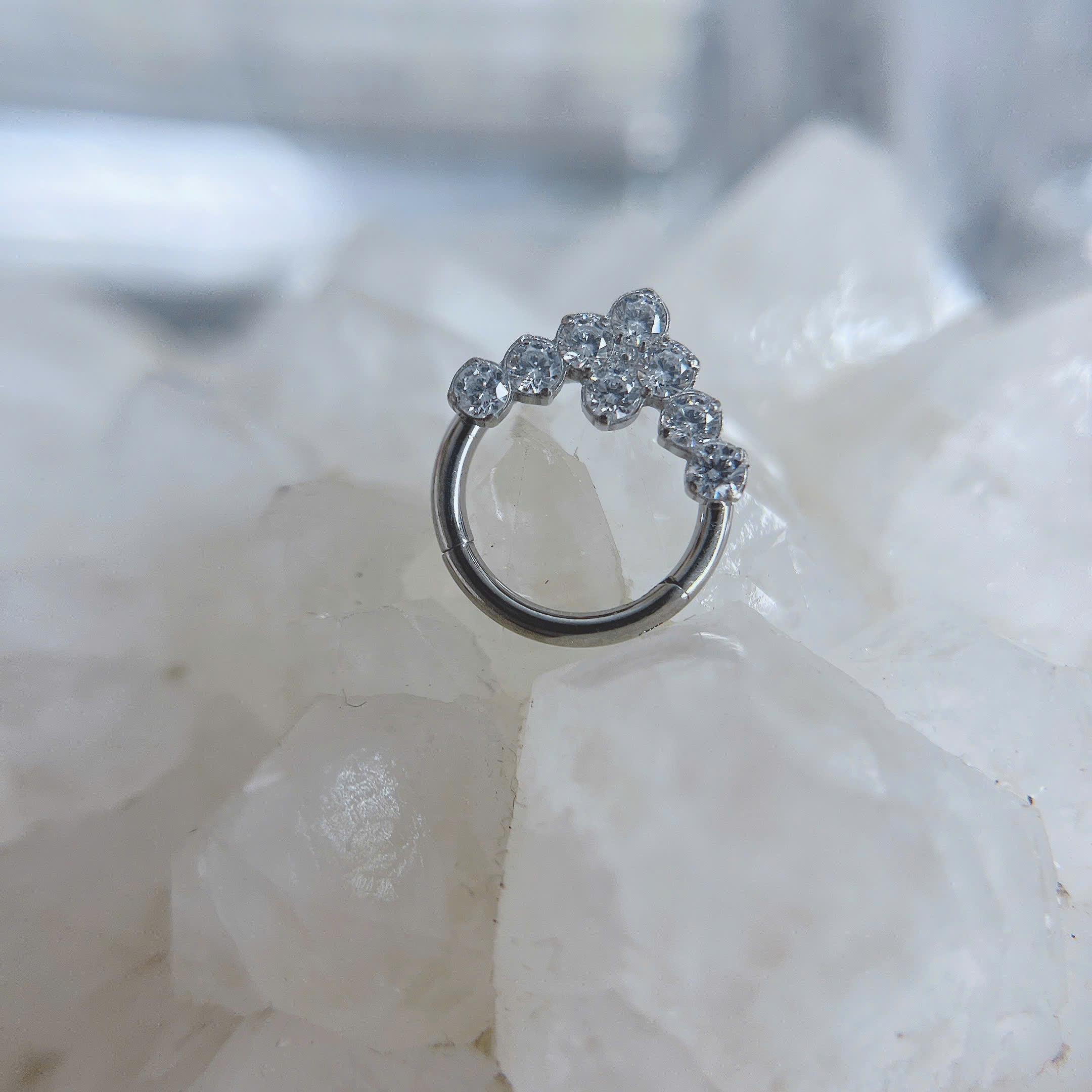 Daith 8 đá tròn_thumbnail_2