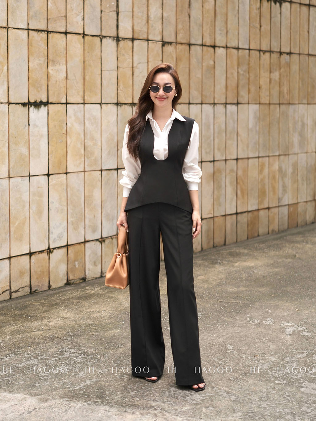 เธอมีเสน่ห์มากพอในทุกๆ การมอง