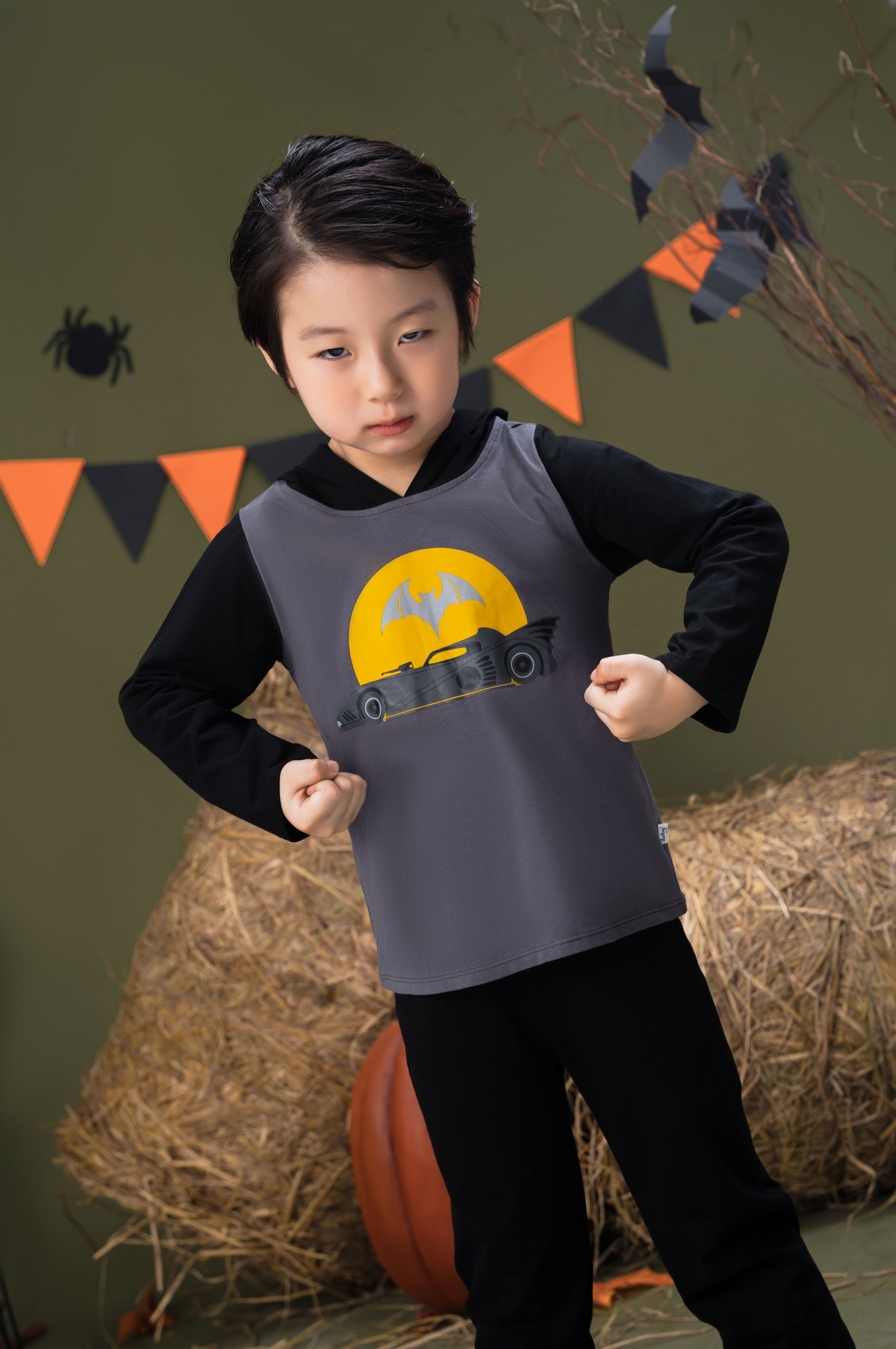 Set hoá trang siêu nhân