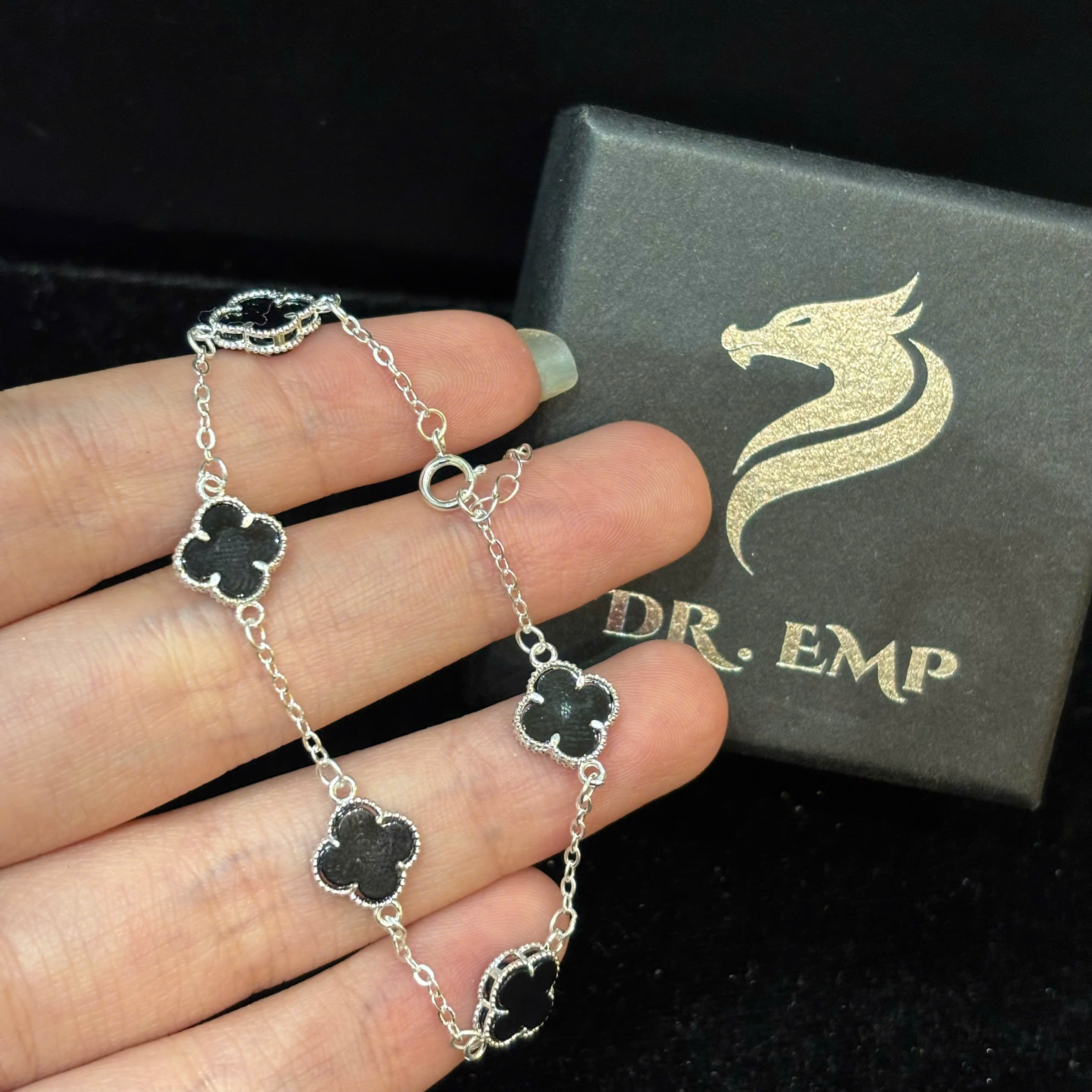 Vòng tay bạc xi kim Vancleef đen xà cừ mảnh_thumbnail_1