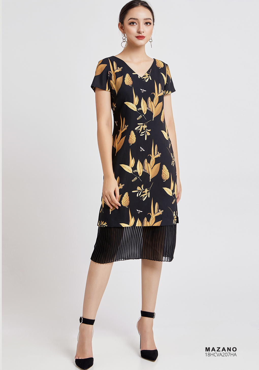 Váy đen họa tiết phối dập nhăn_thumbnail_0