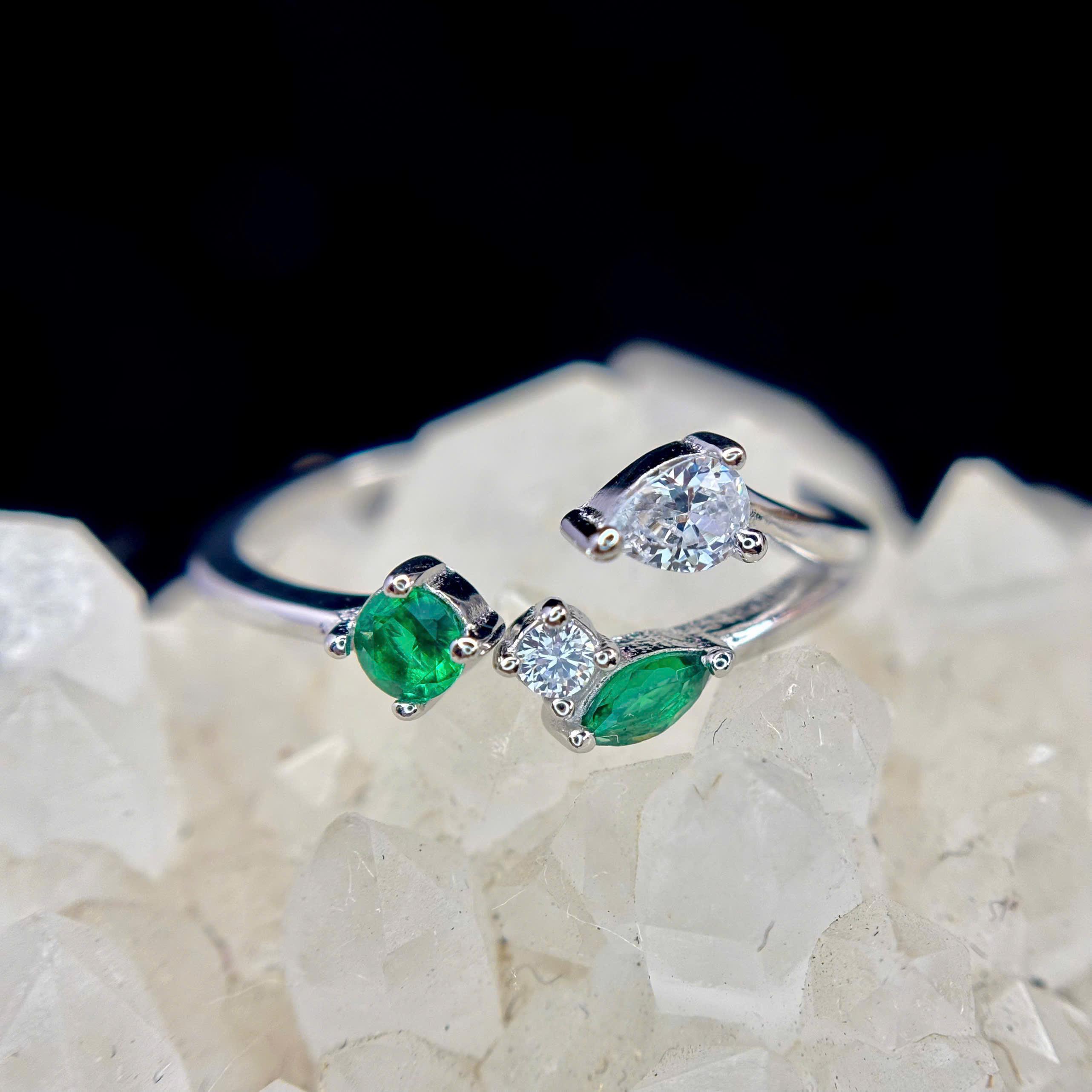 Nhẫn bạc xi bạch kim đá xanh freesize_thumbnail_1