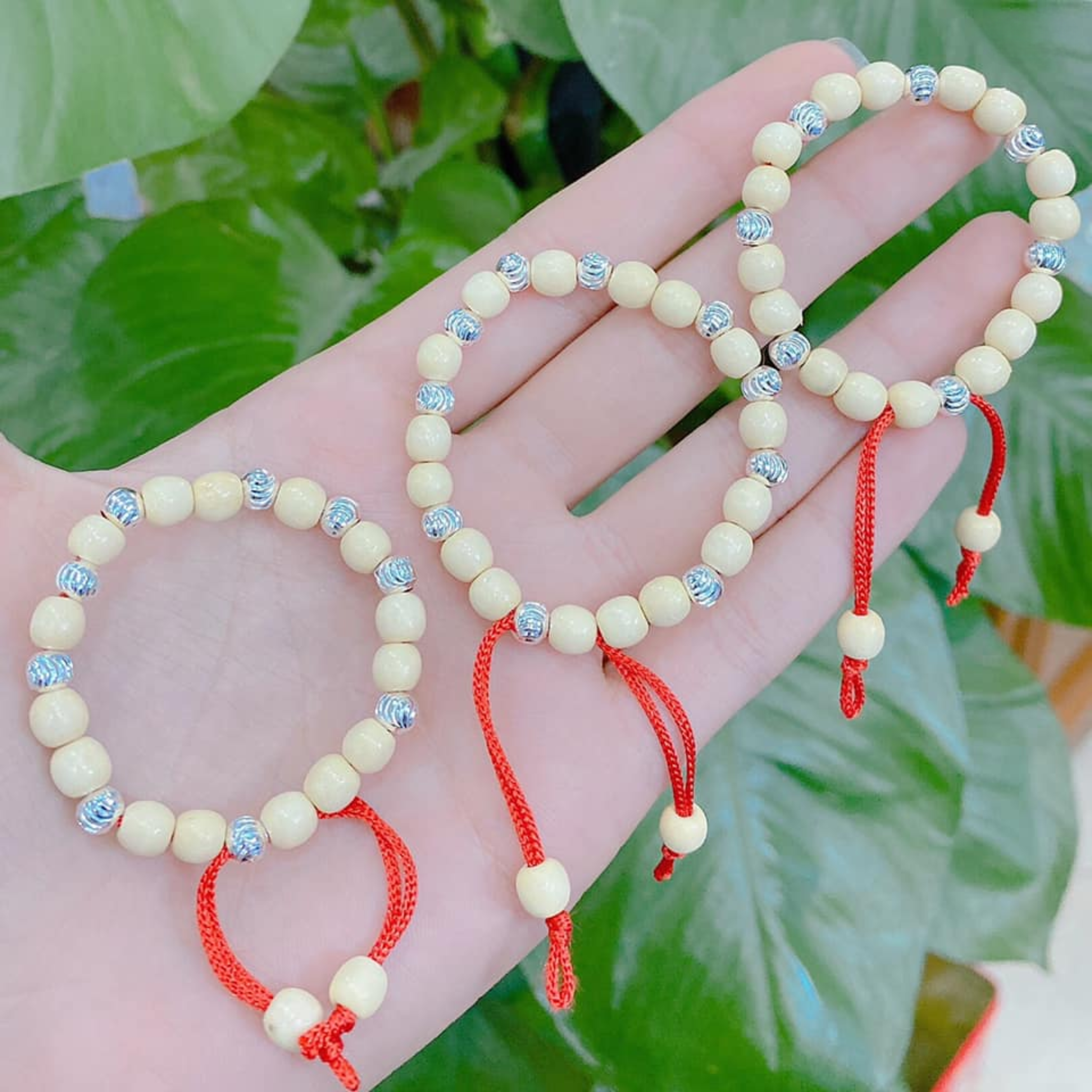 B28 - Lắc tay vòng dâu mix bi bạc khắc tên con giáp_thumbnail_3