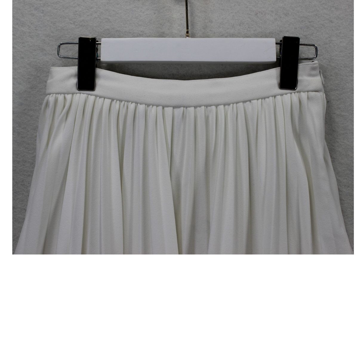 V113- Chân váy xếp ly Trắng_thumbnail_3