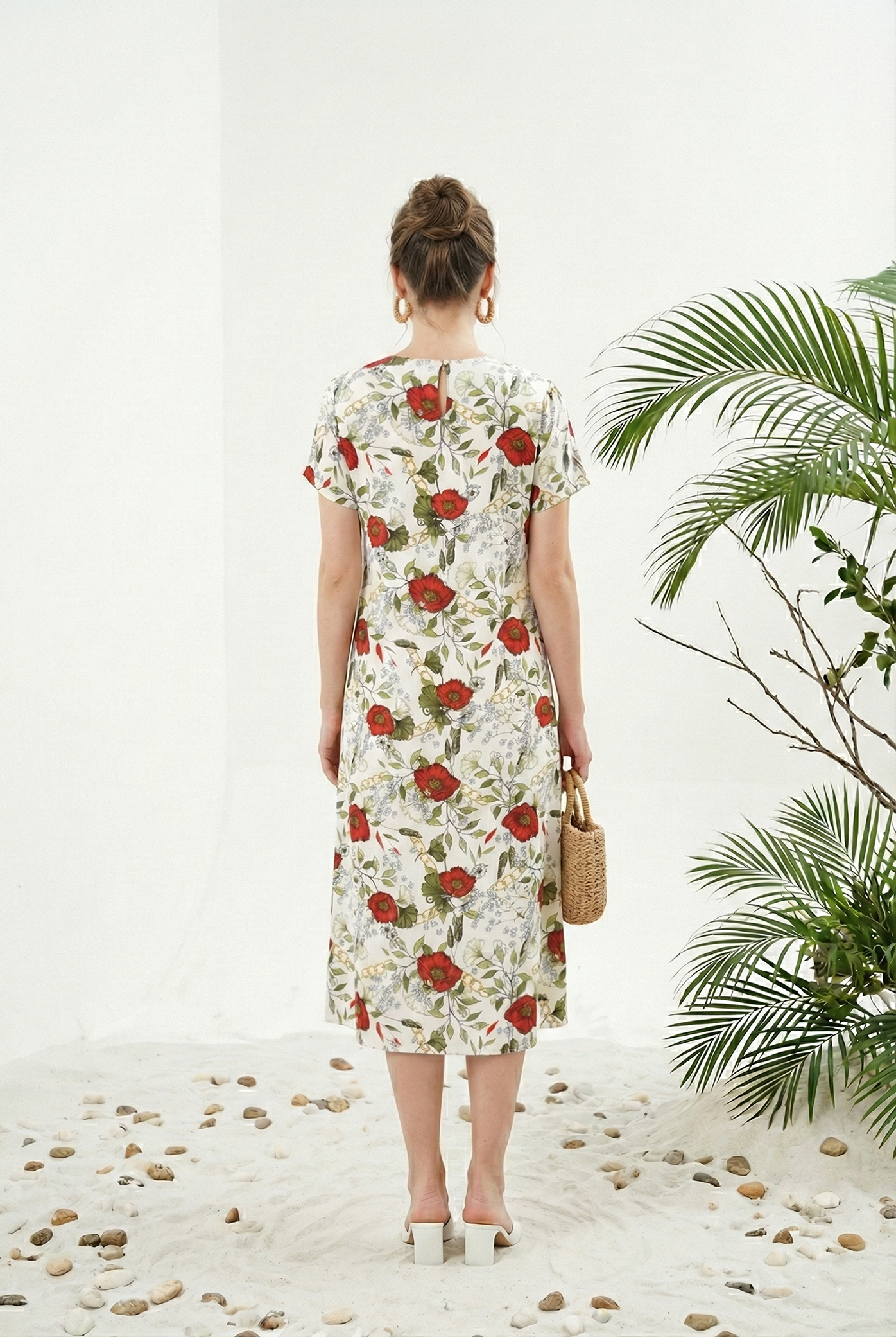 Đầm vải voan chiffon in hoa đỏ dáng suông A cổ tròn tay ngắn thiết kế MAZANO_thumbnail_5