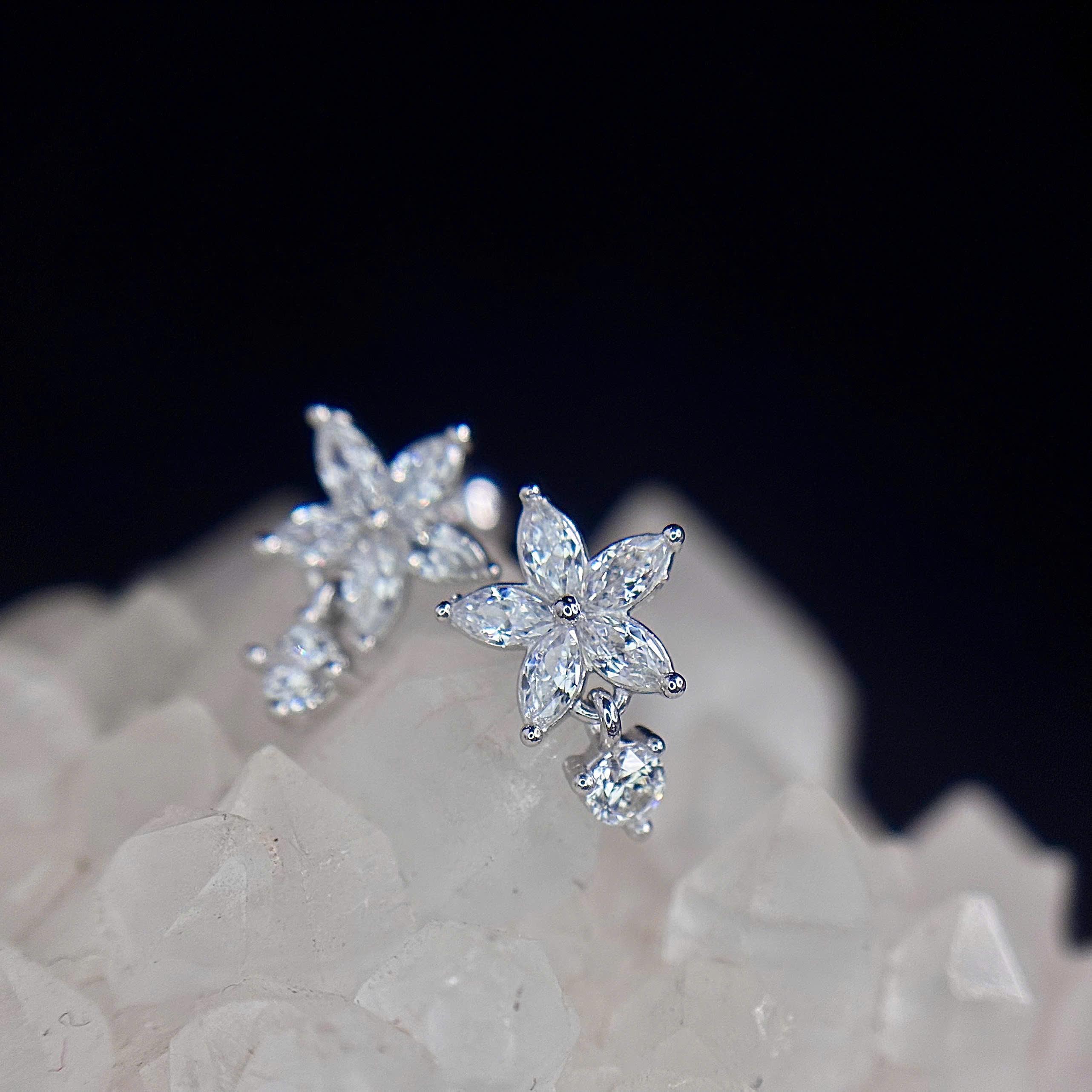 Khuyên kiểu bạc si kim hoa đá rơi_thumbnail_1