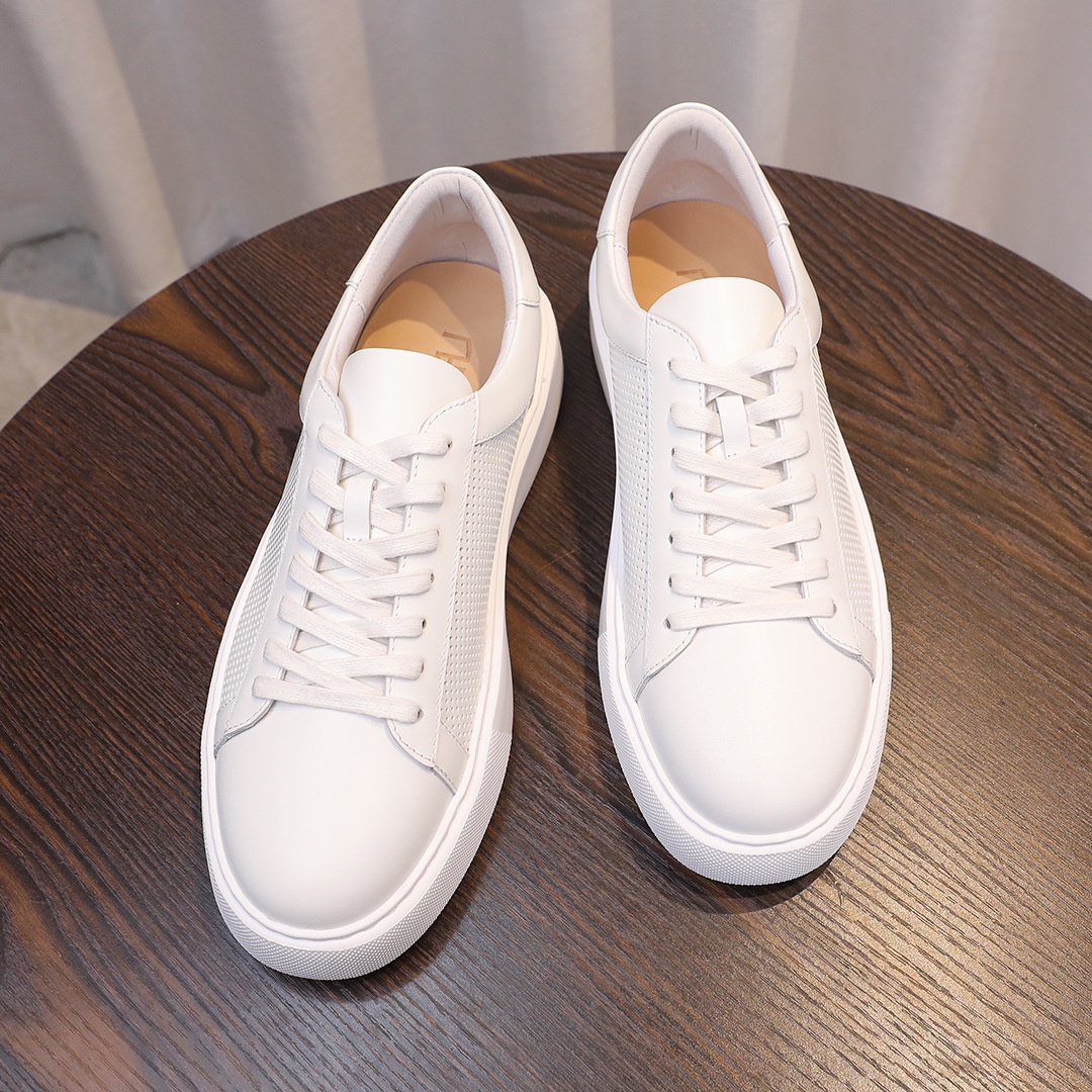 Giày trắng đục lỗ thoáng khí mùa hè mới dành cho nam giày thể thao phiên bản Hàn Quốc thời trang hợp thời trang da thật giày nam siêu nhẹ