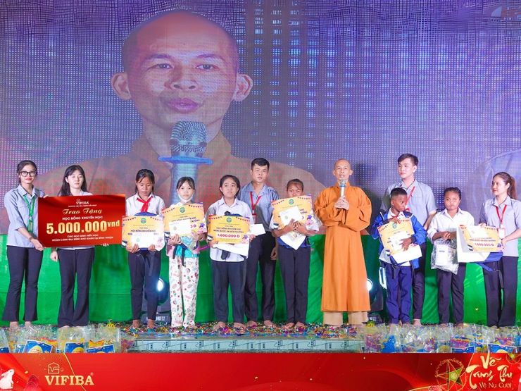 VẼ TRUNG THU - VẼ NỤ CƯỜI 2024