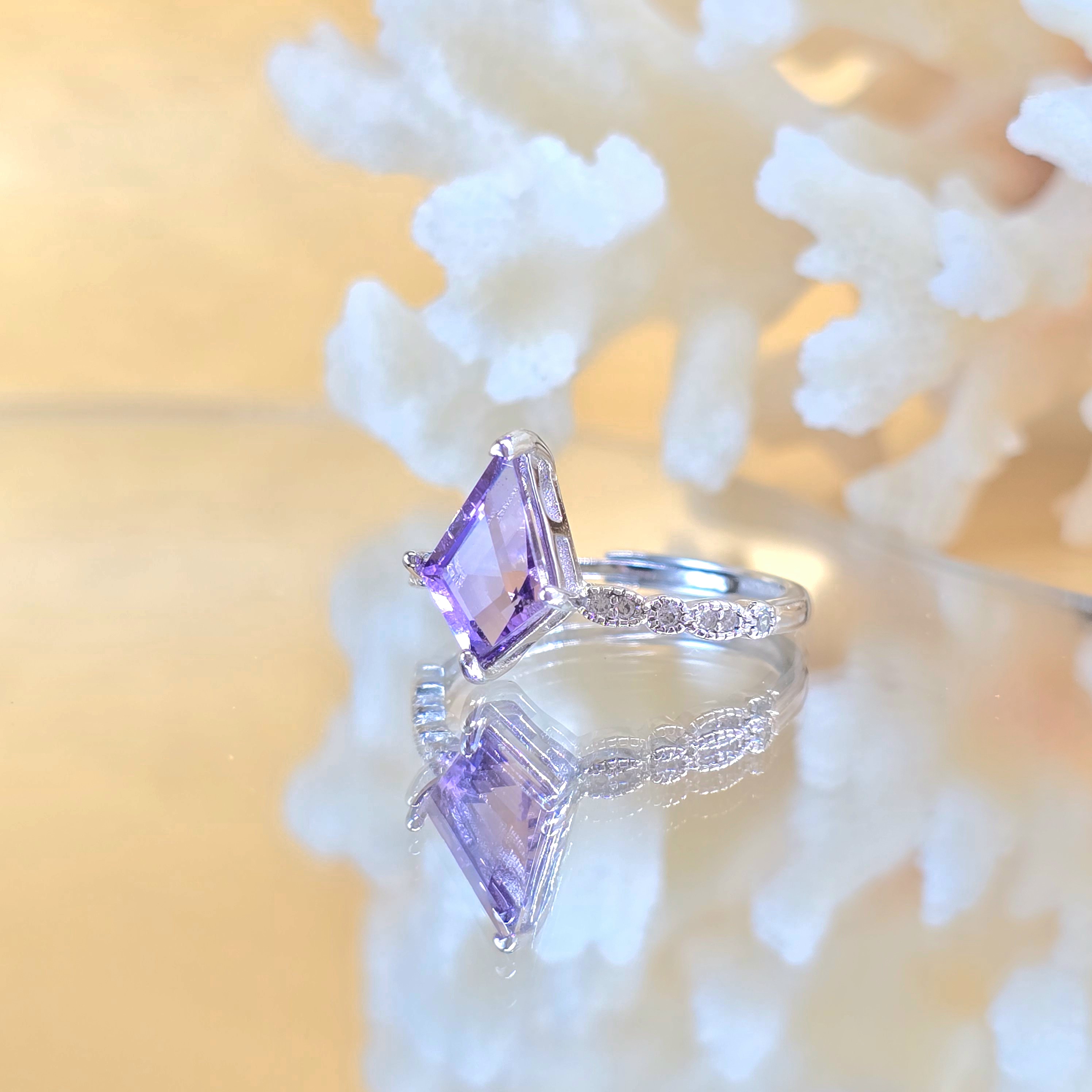 Nebula Crown Amethyst - Nhẫn Freesize Khung Bạc S925 Mặt Thạch Anh Tím Amethyst Facet