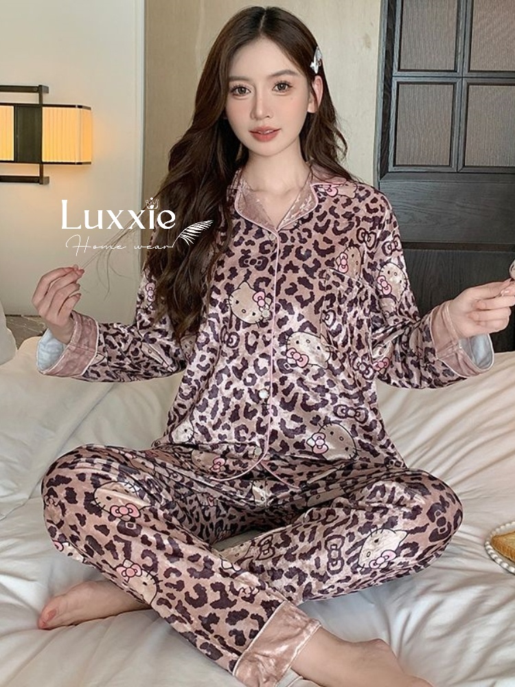 NHUNG36 Bộ ngủ nhung họa tiết mèo Hello Kitty