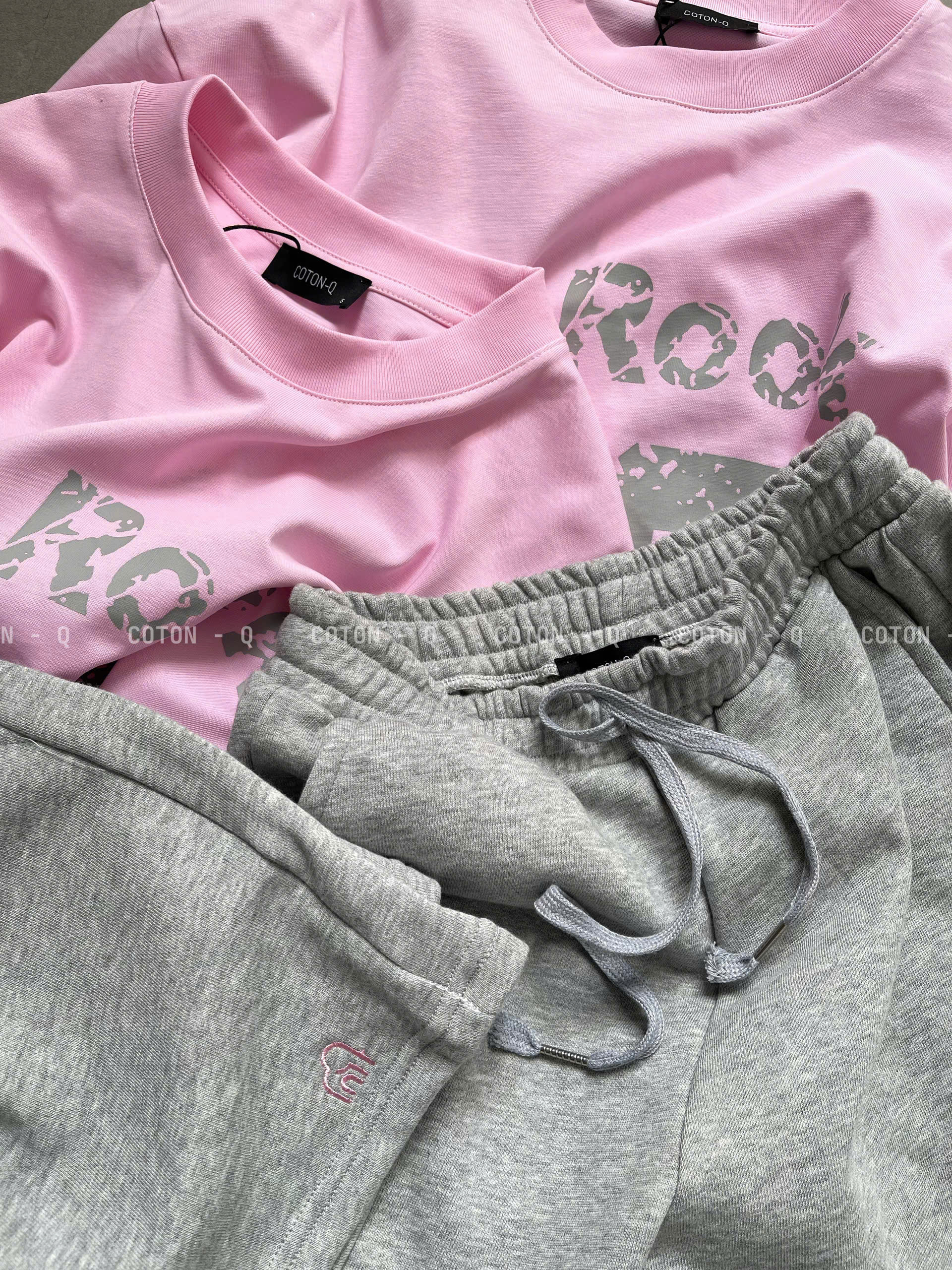 Set bộ áo thun hồng in chữ số 33 + quần xám_thumbnail_5