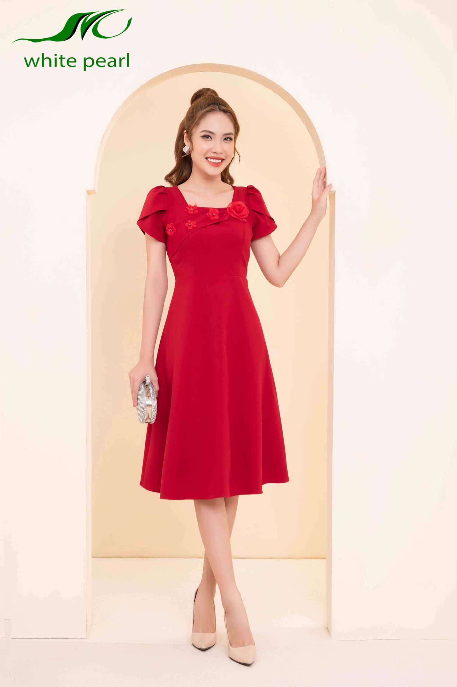 Váy công sở cao cấp VDTT23-025 Váy cổ vuông thời trang White Pearl_thumbnail_5