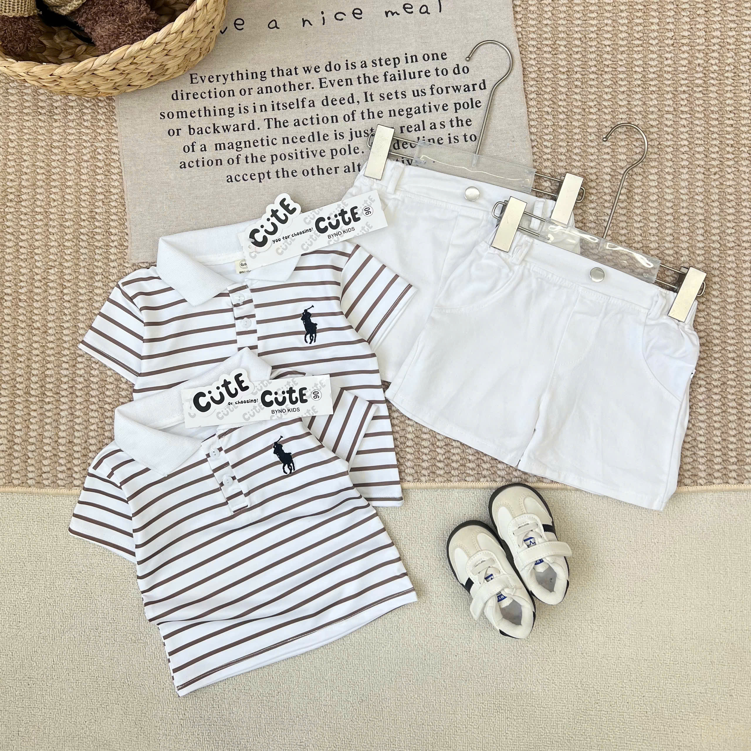 E76 BỘ POLO SỌC NGANG NÂU THÊU NGỰA 2 CÚC - A117.1764