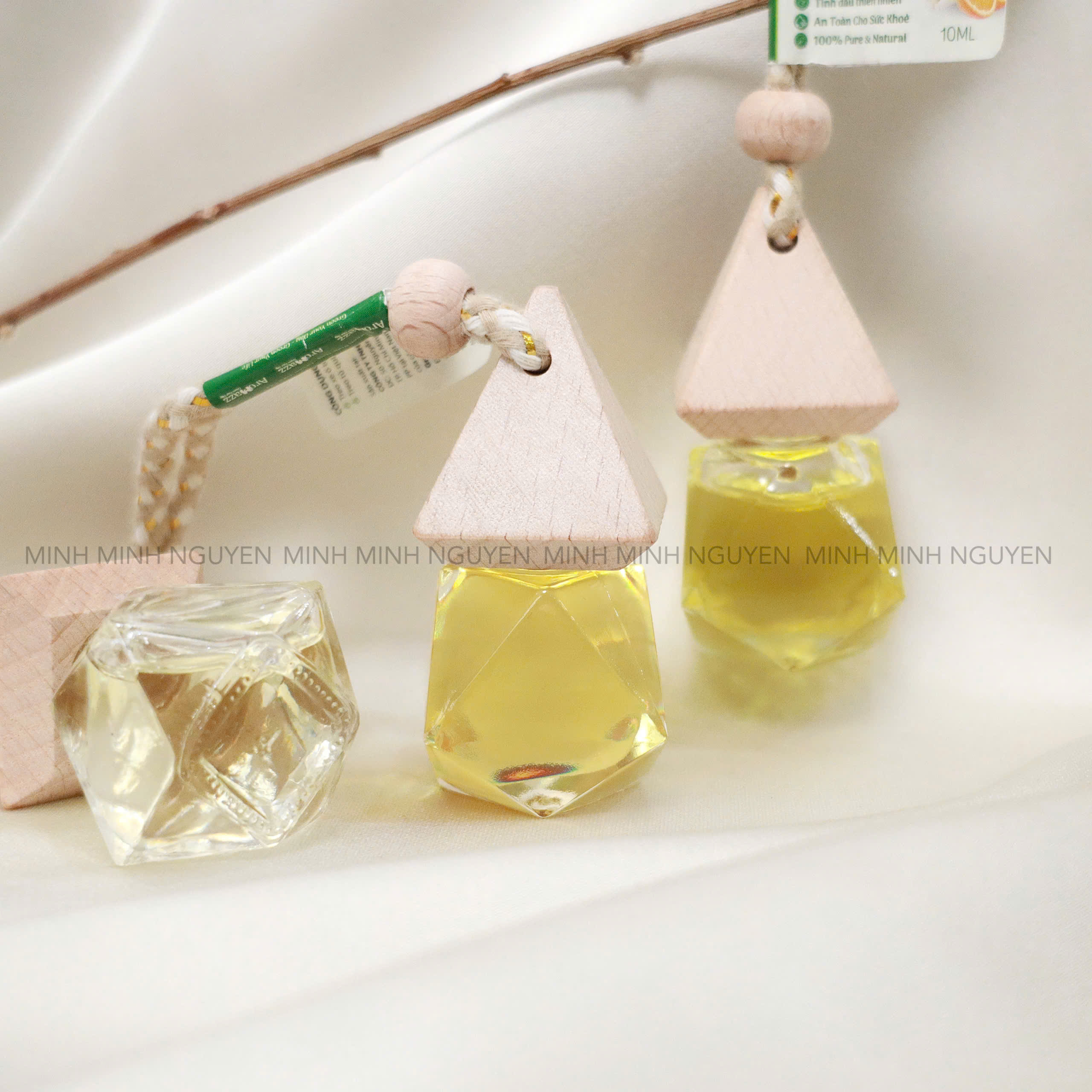 Combo 3 Lọ Xịt Tinh Dầu Thiên Nhiên Treo Xe_thumbnail_4