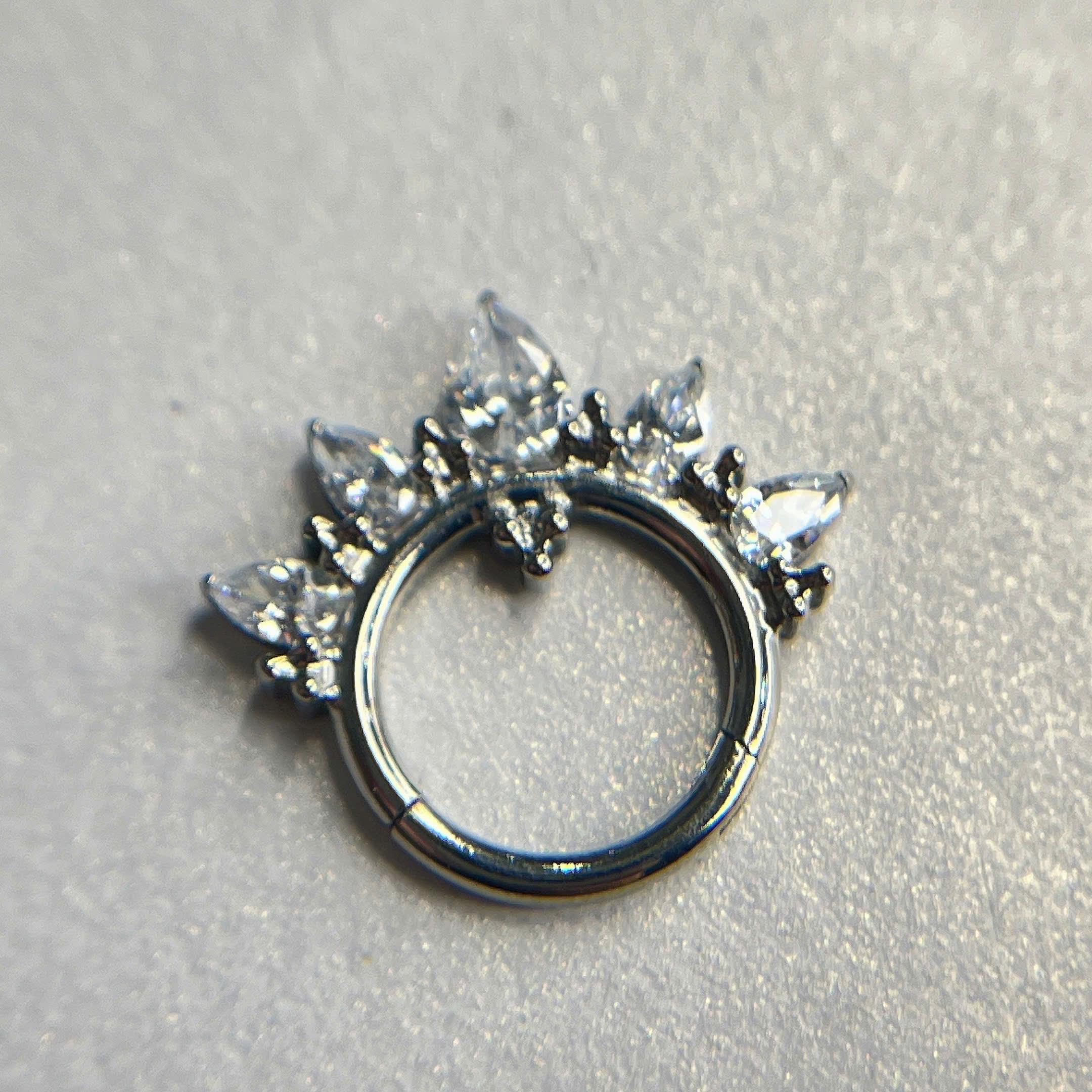 Daith titan 5 lá
