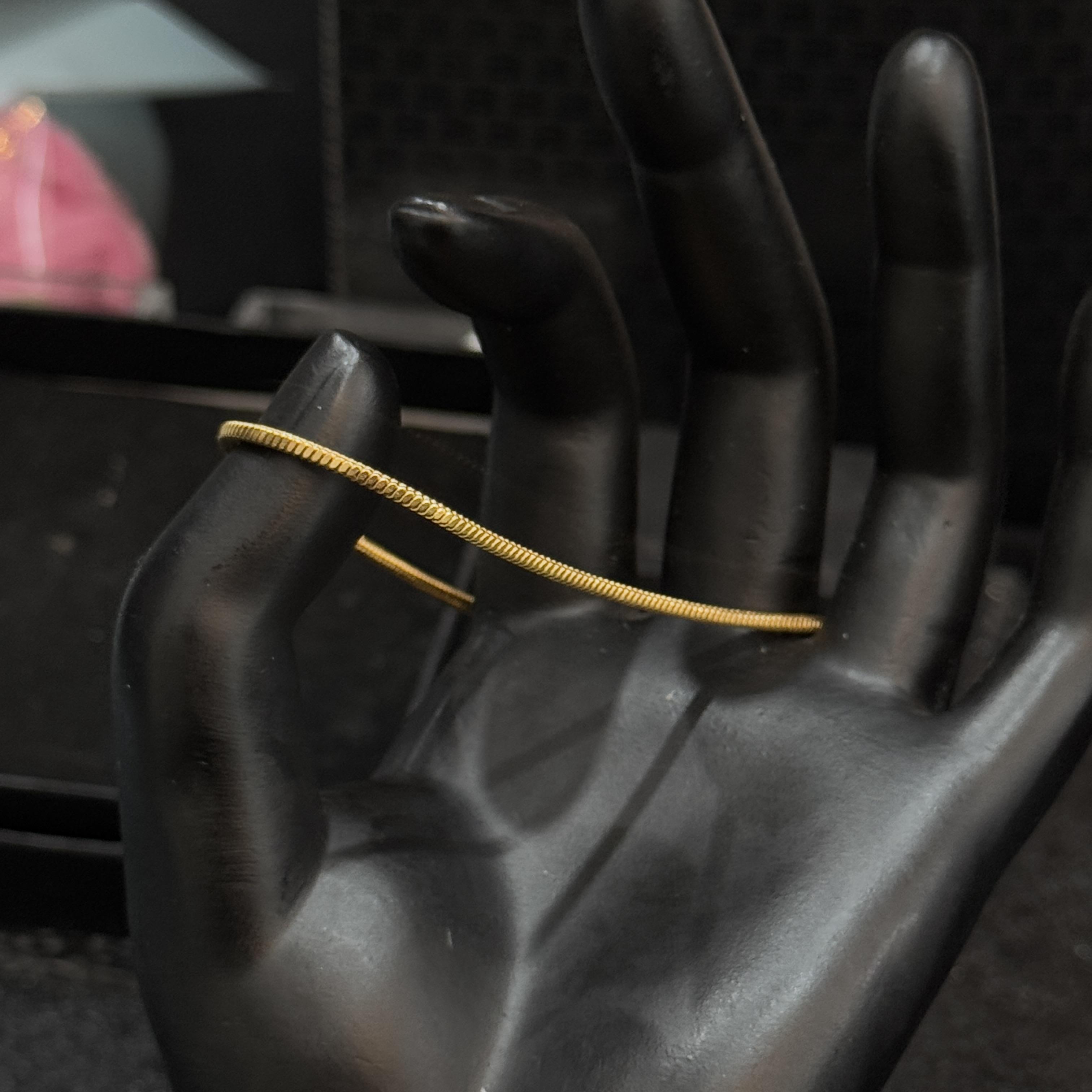 vòng tay dây xích rắn trơn mạ vàng 19cm 