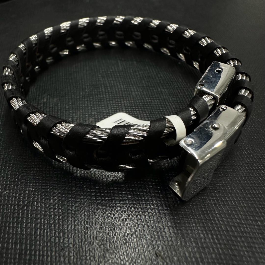 Vòng tay da thật mix khoá titan 21.5cm._thumbnail_2