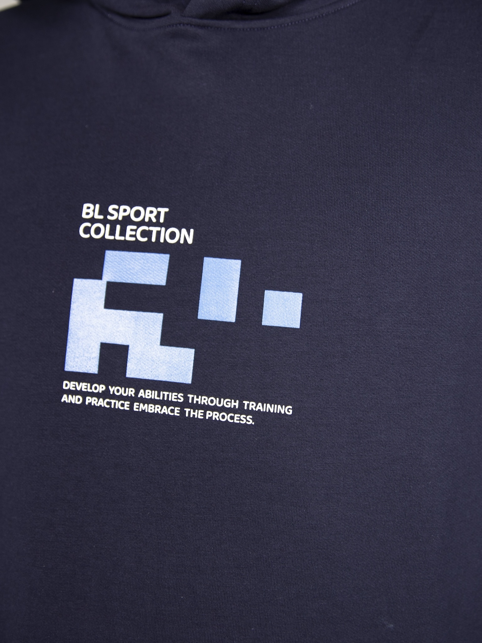 Áo nỉ hoodie màu navy túi ngực_thumbnail_4