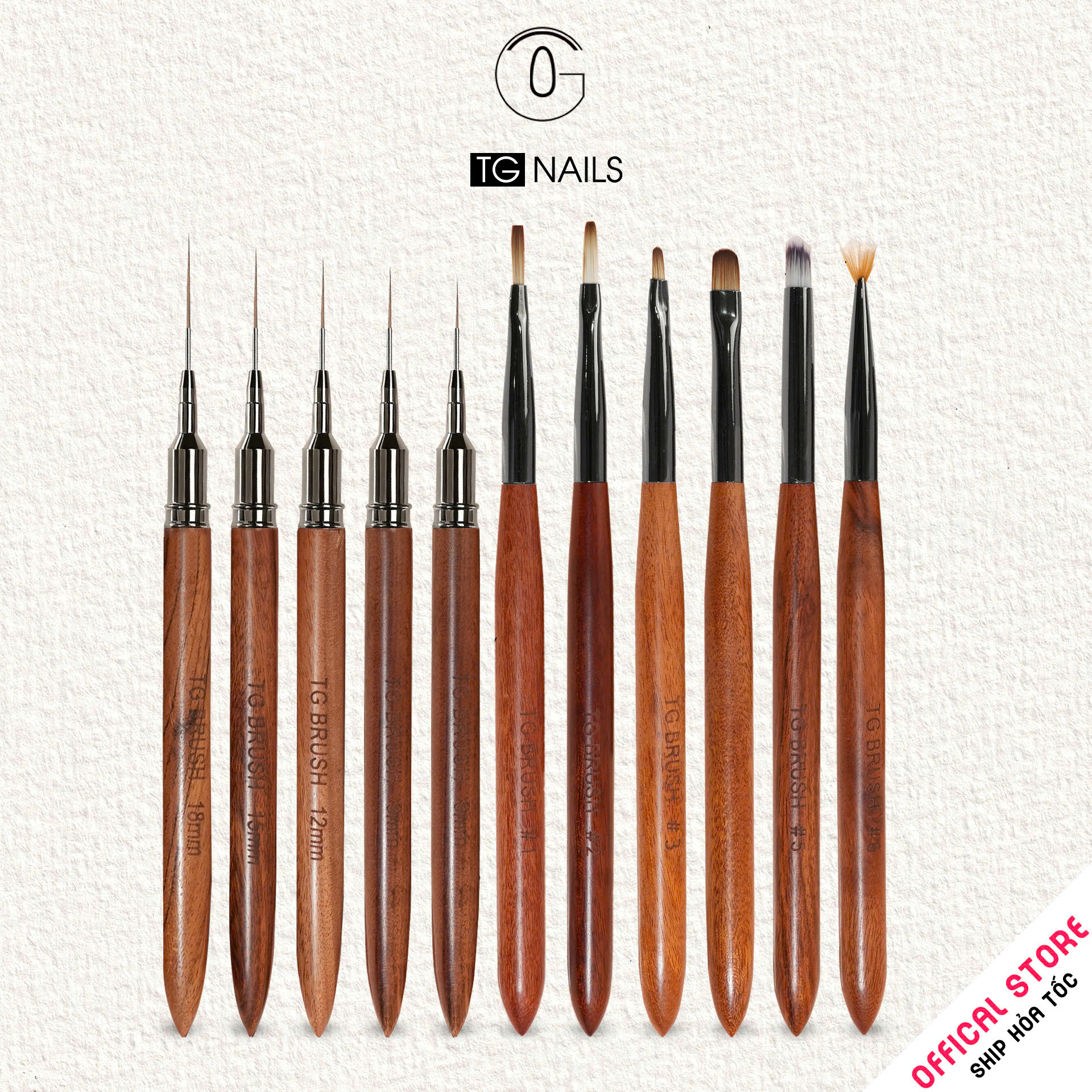 Cọ vẽ móng tay, dài 18cm(+/-10%), chất liệu thân cọ bằng gỗ ép công nghiệp đã qua xử lý nhiệt kết hợp nắp bằng sắt sơn phủ, đầu cọ bằng sợi lông nhân tạo, ký hiệu KL030, mới 100%