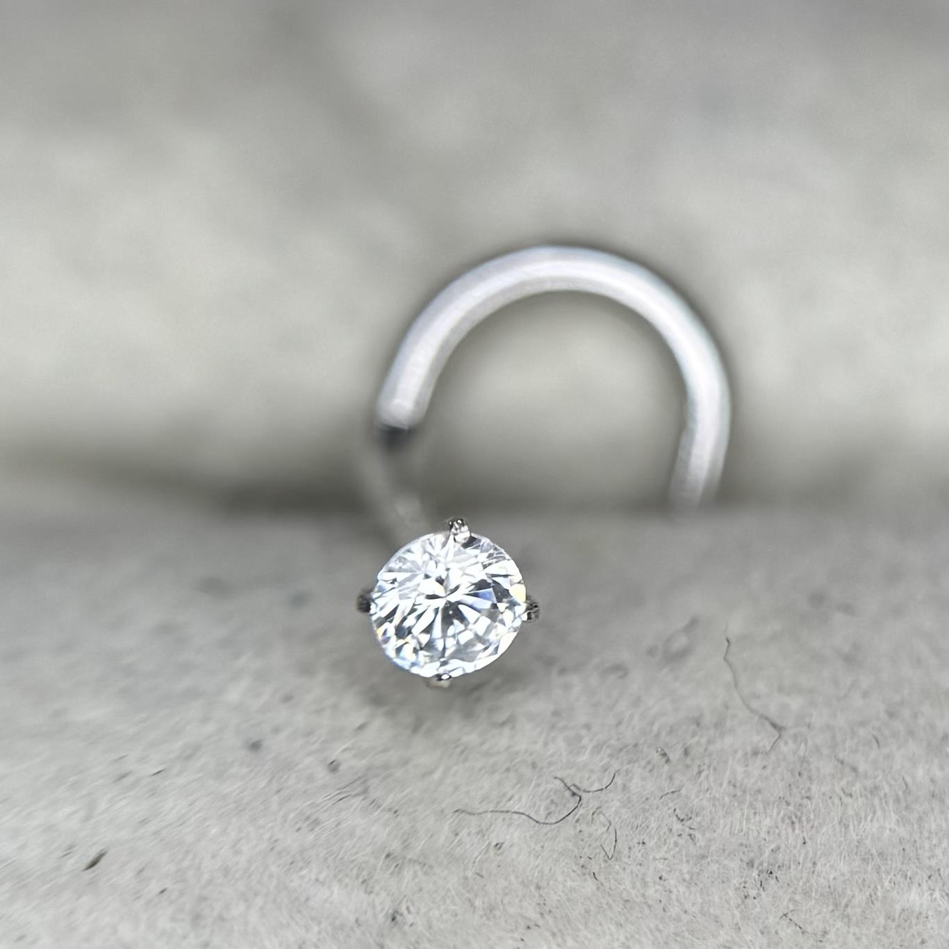 Mũi C kim cương trắng chấu size 2.5._thumbnail_3