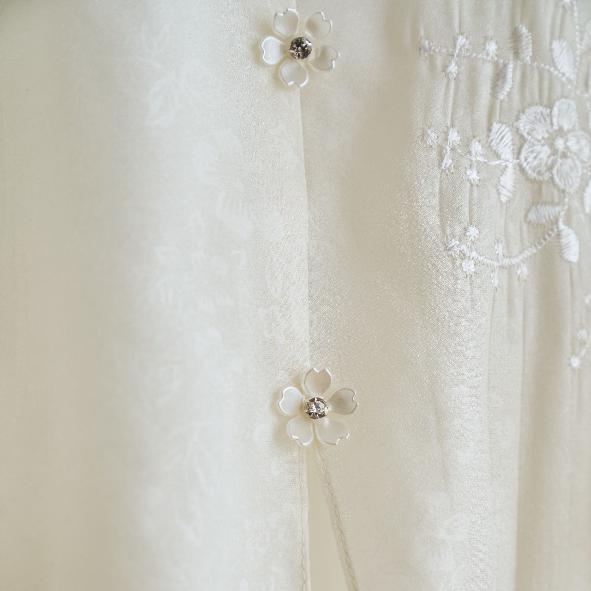 Áo dài Hàn Tuyết_thumbnail_7