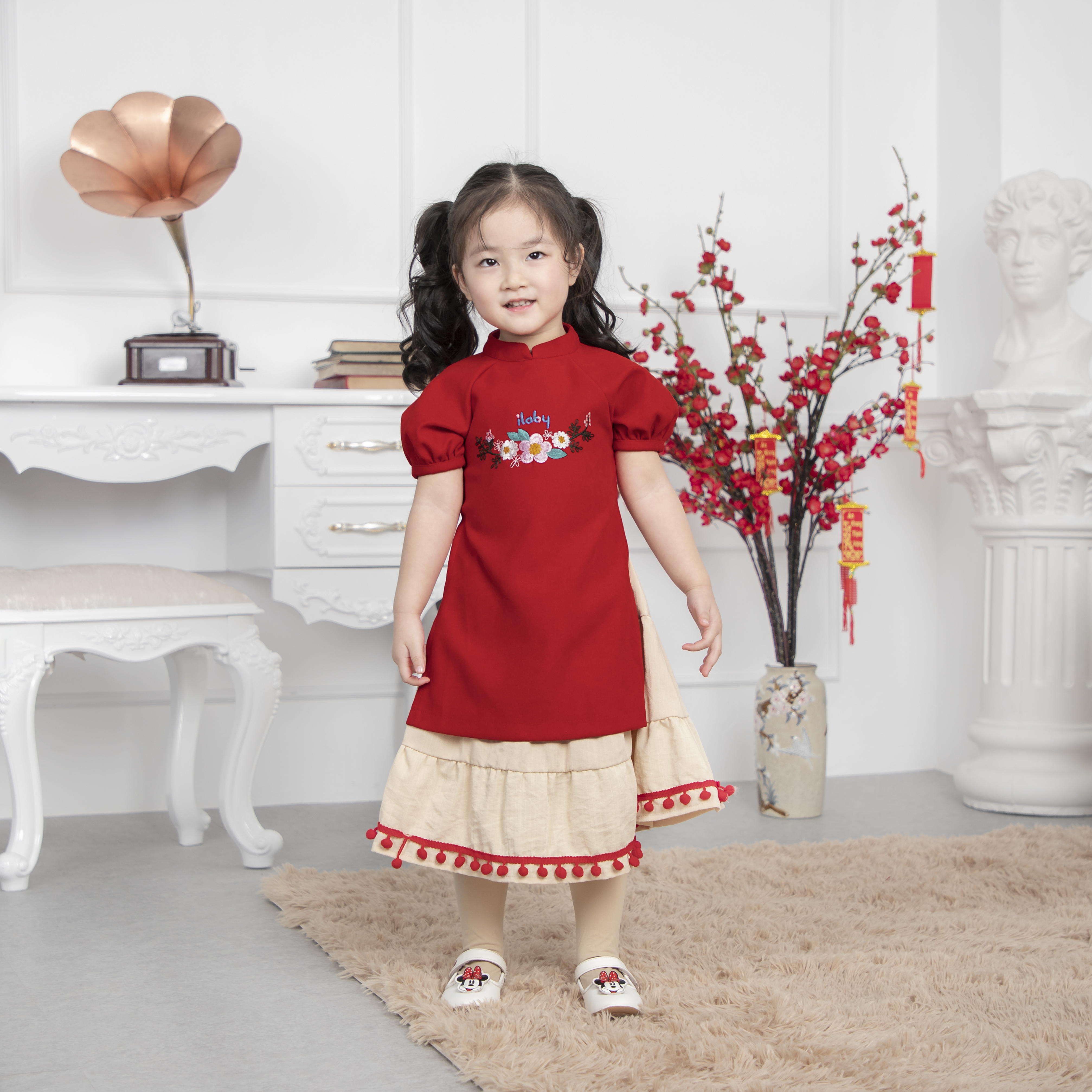 Set áo dài thêu hoa kèm chân váy_thumbnail_0