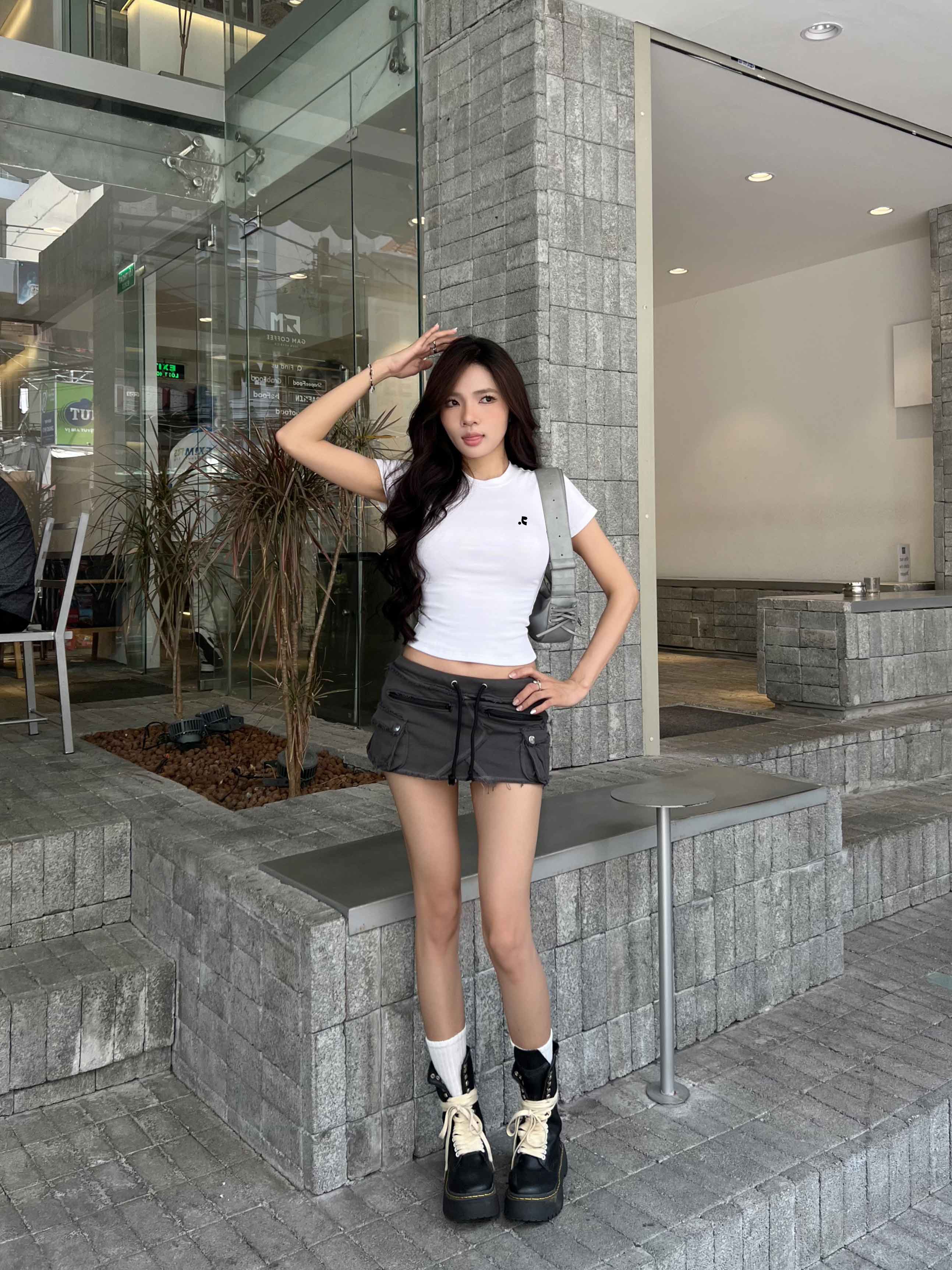 Áo baby tee form ôm body Beezy vải visco thoáng mát cổ tròn siêu hack dáng in basic 2680_thumbnail_2