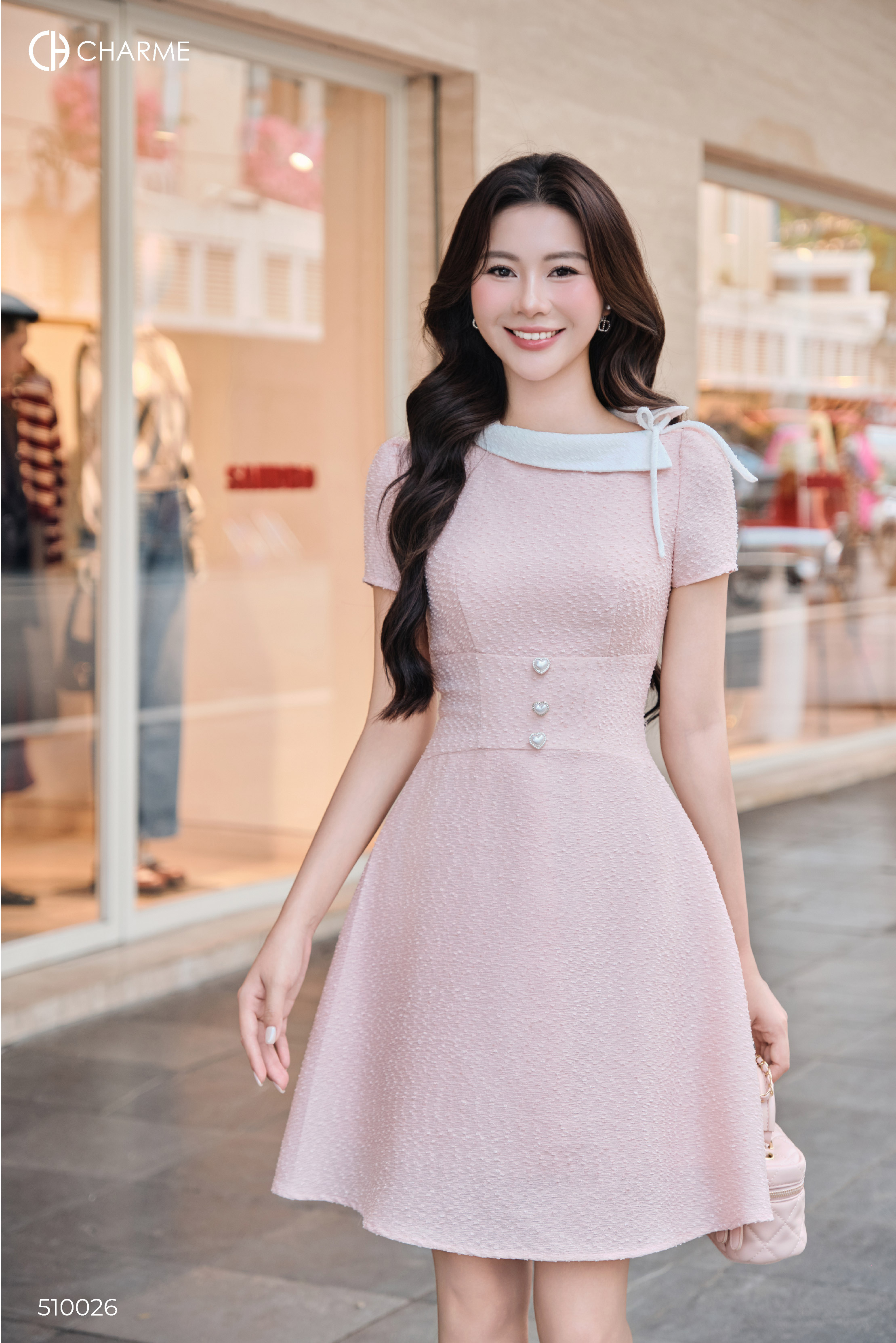 Váy cổ chéo đính eo 3 cúc