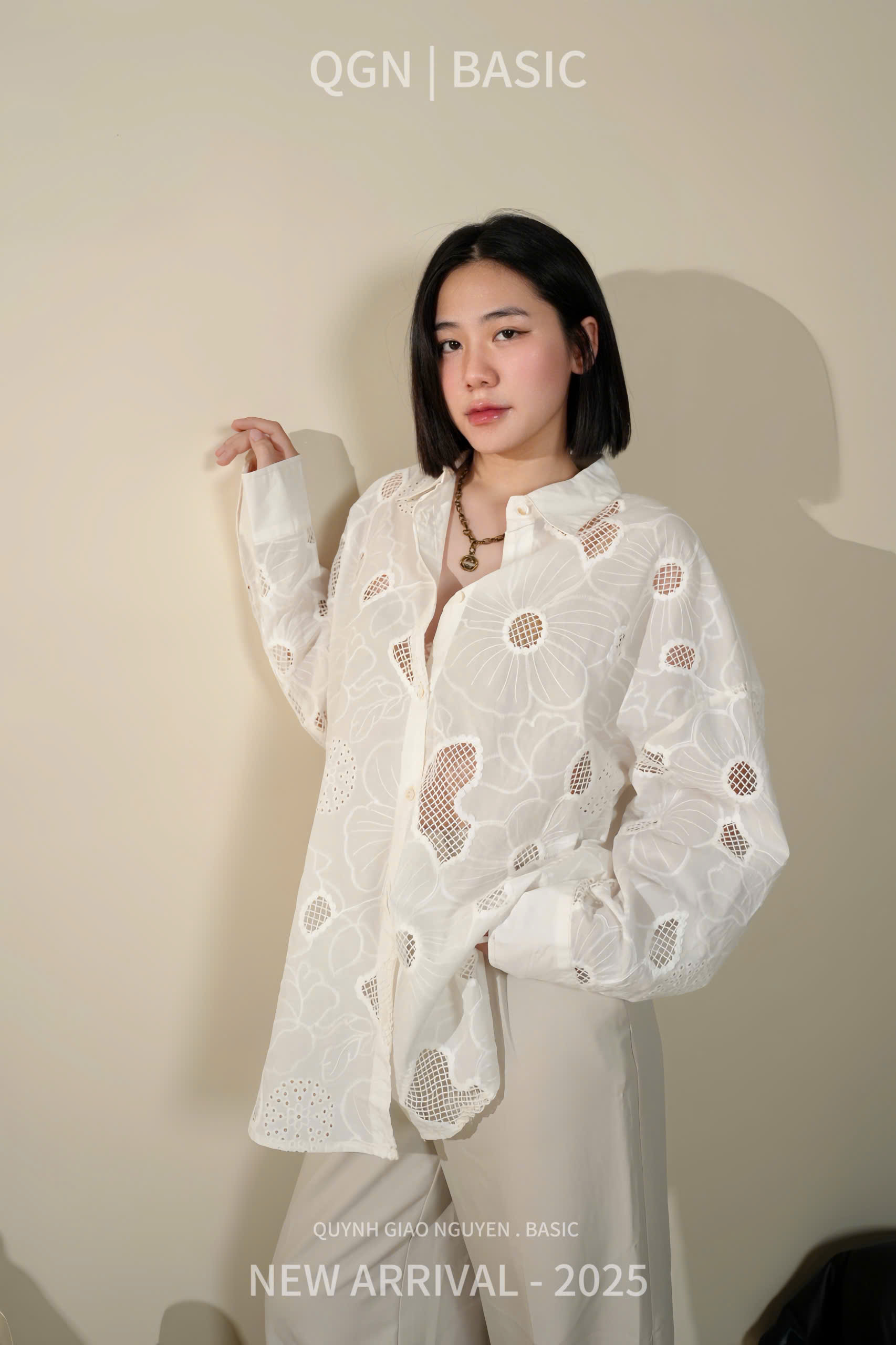 Áo sơ mi trắng thêu đục lỗ Miamia_thumbnail_13