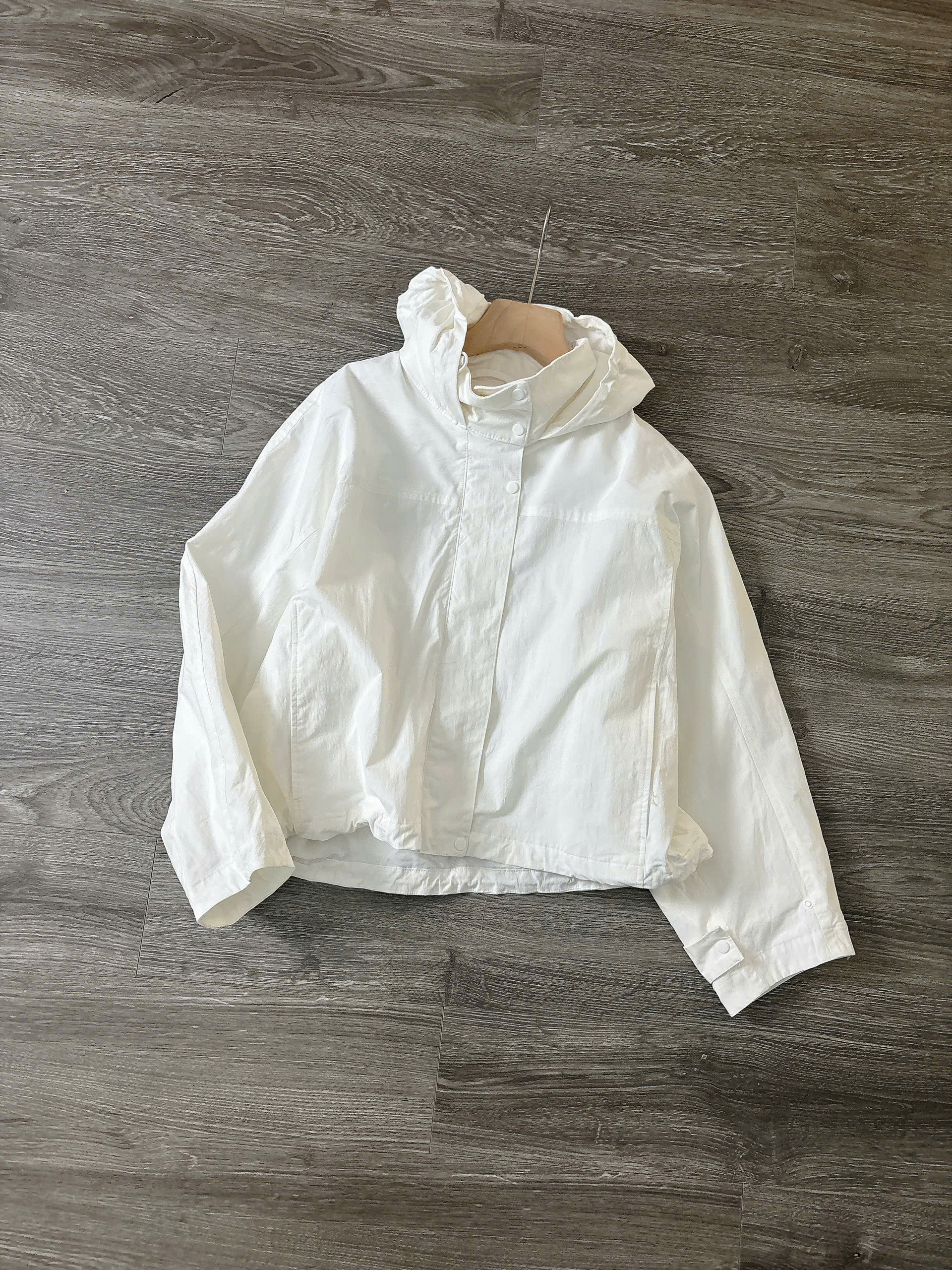 A834 ÁO KHOÁC TRẮNG_thumbnail_11