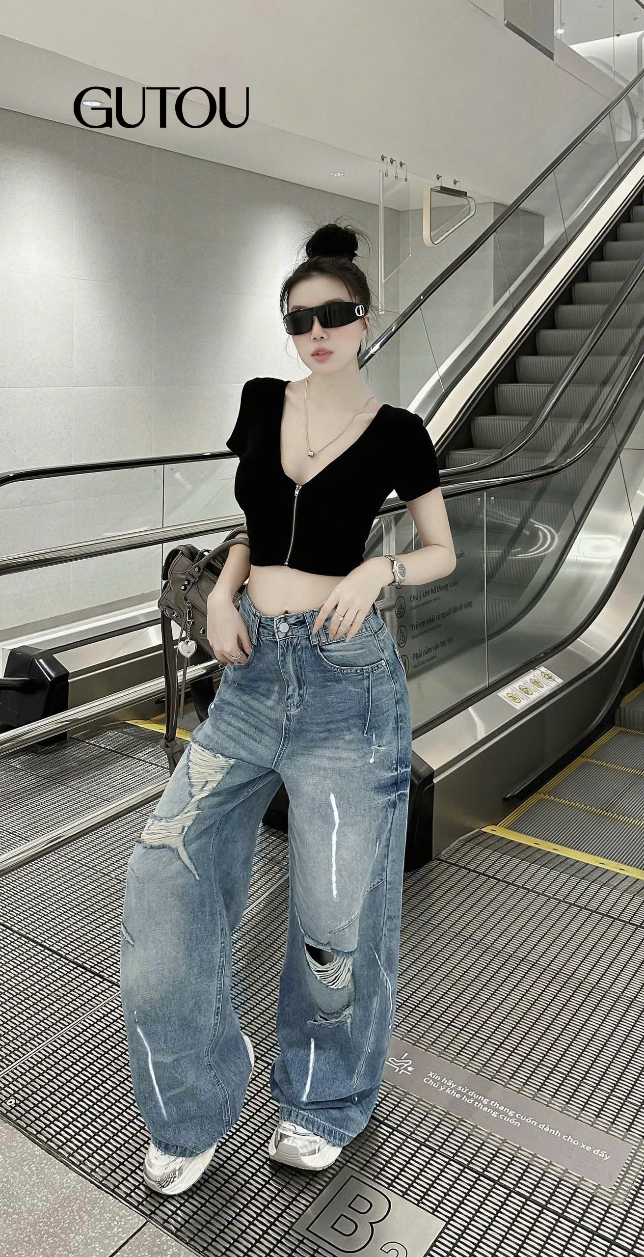 [ GUTOU ] Quần Jean Suông Rách Gối Vẩy Sơn_thumbnail_4