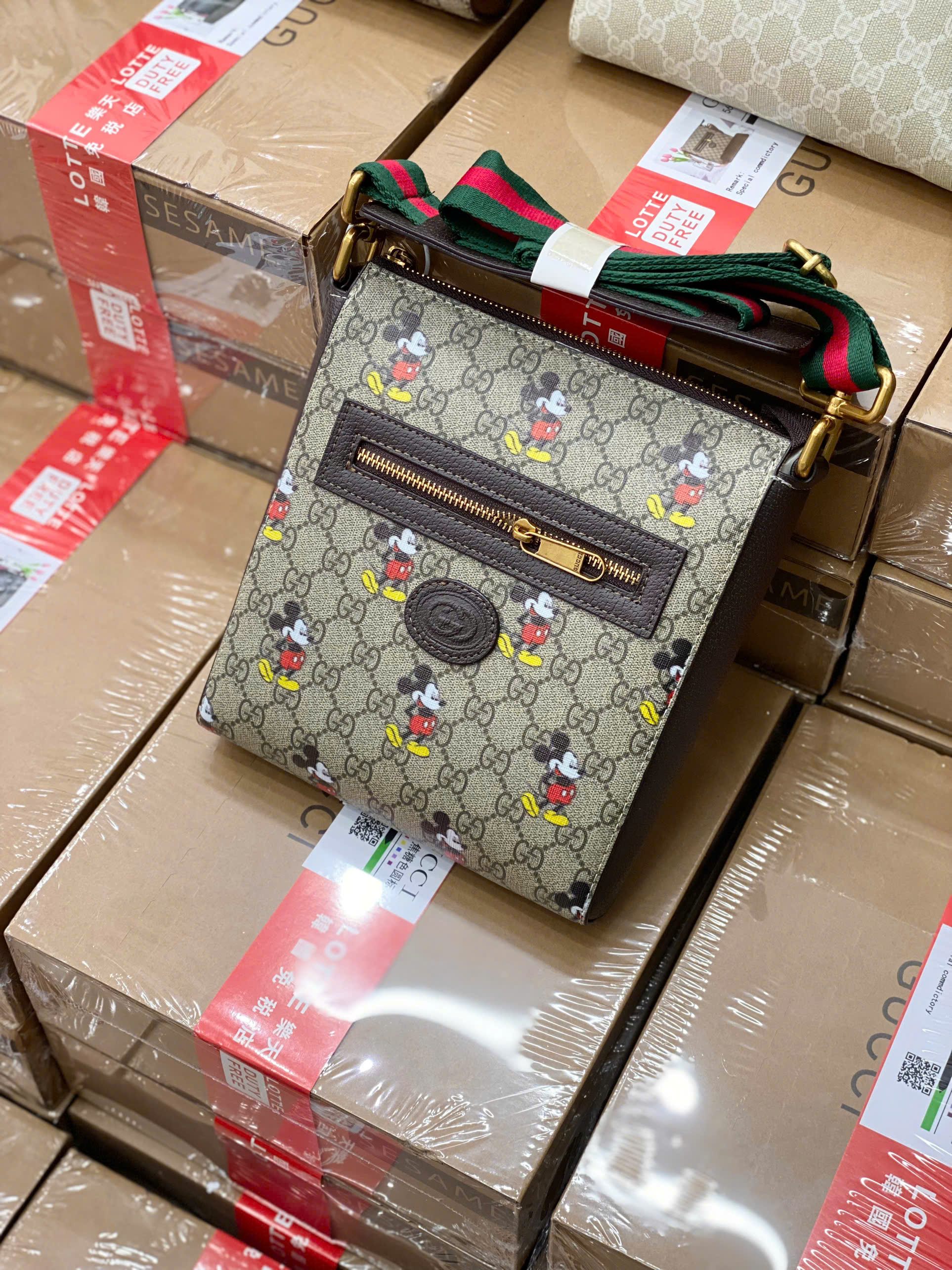 Túi Đeo Chéo Gucci GG Supreme Messenger Bag_thumbnail_15