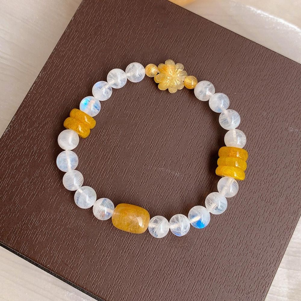 PT196 - Vòng tay Moonstone Thạch anh tóc vàng Cỏ 4 lá Lu thống