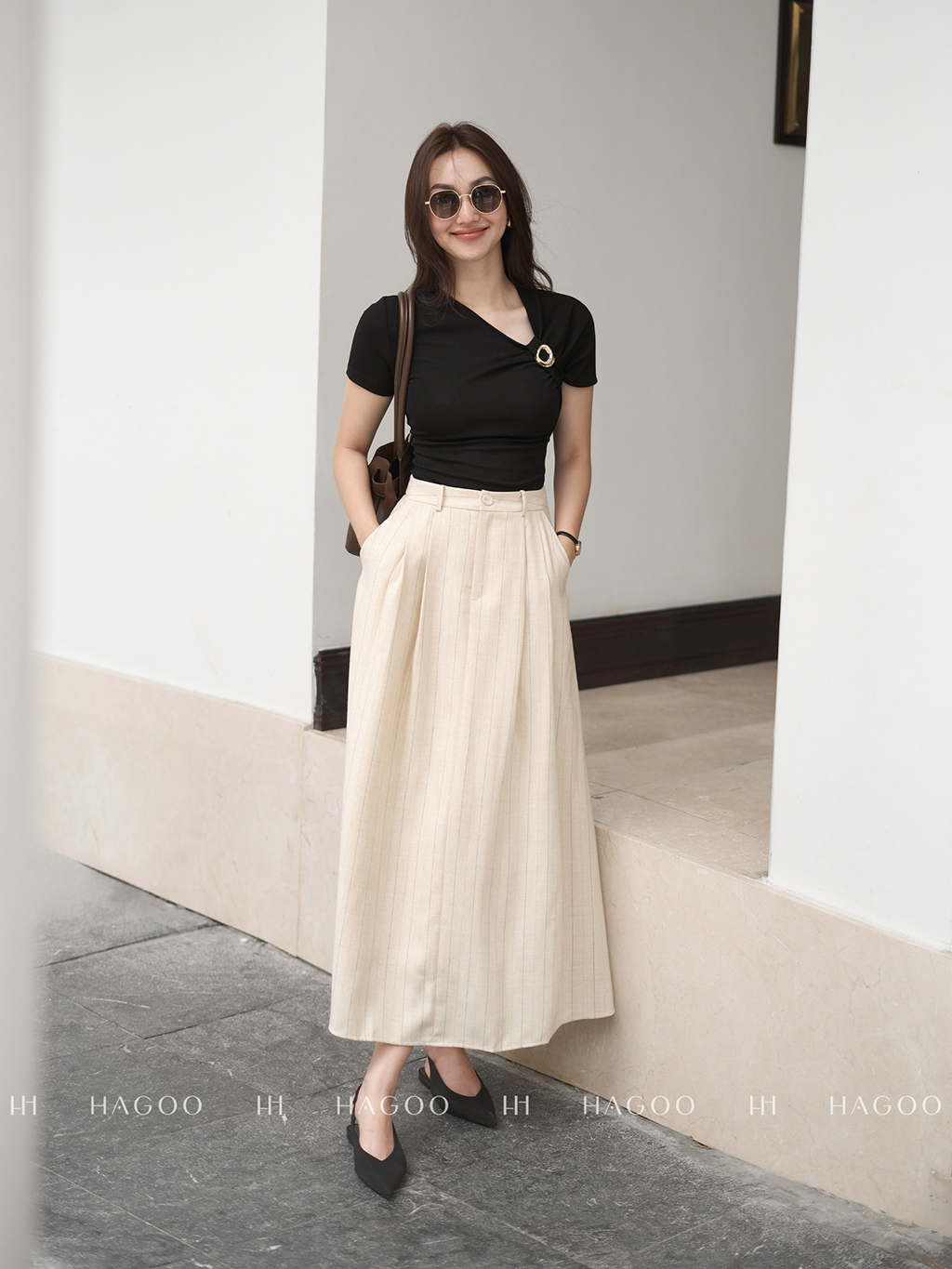 Áo ôm cổ lệch khuyên trang trí HAGOO_thumbnail_3