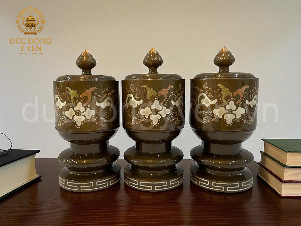 Bộ đài thờ đúc đồng đỏ khảm tam khí 