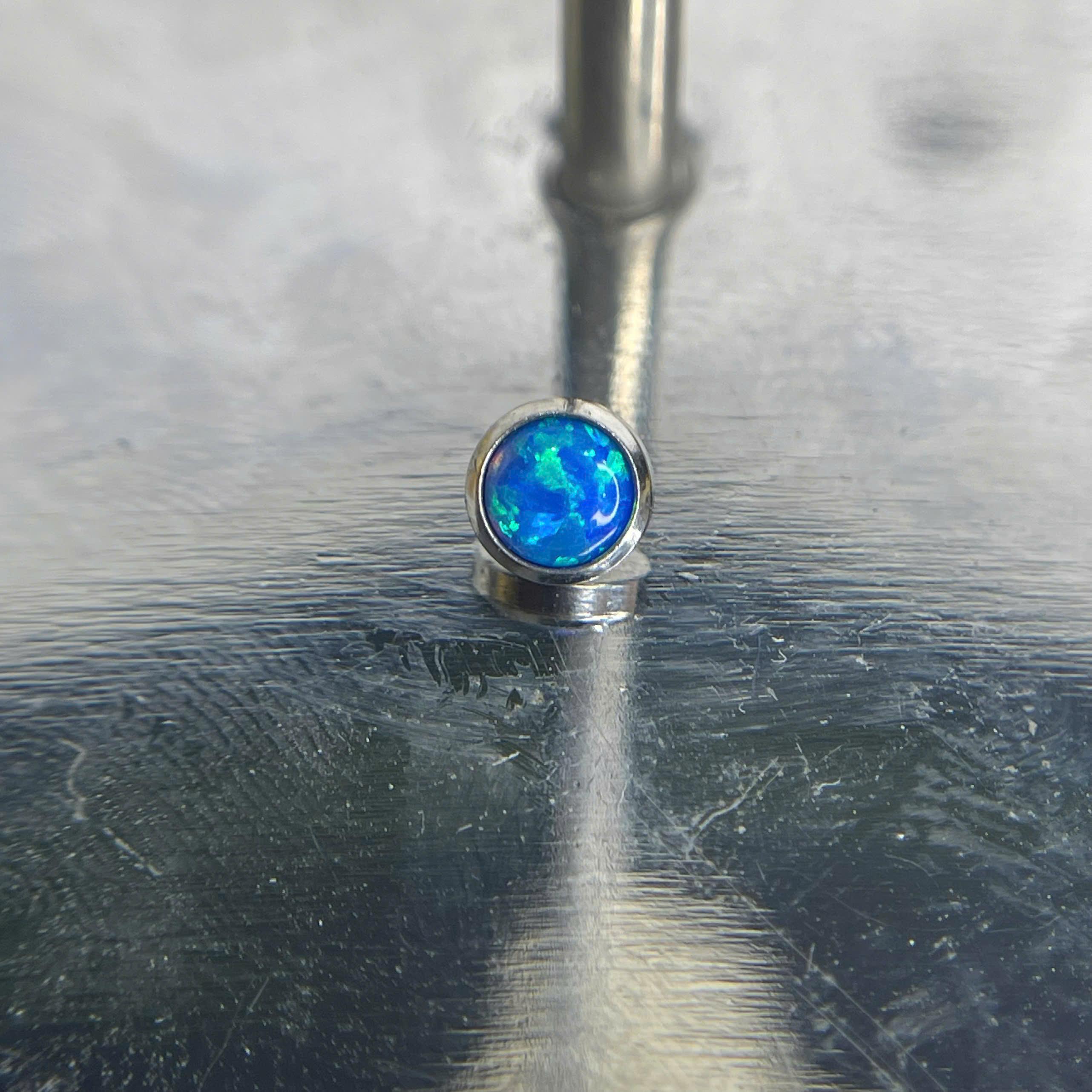 Charm cấy thép y tế opal xanh size 5 thân 1.6