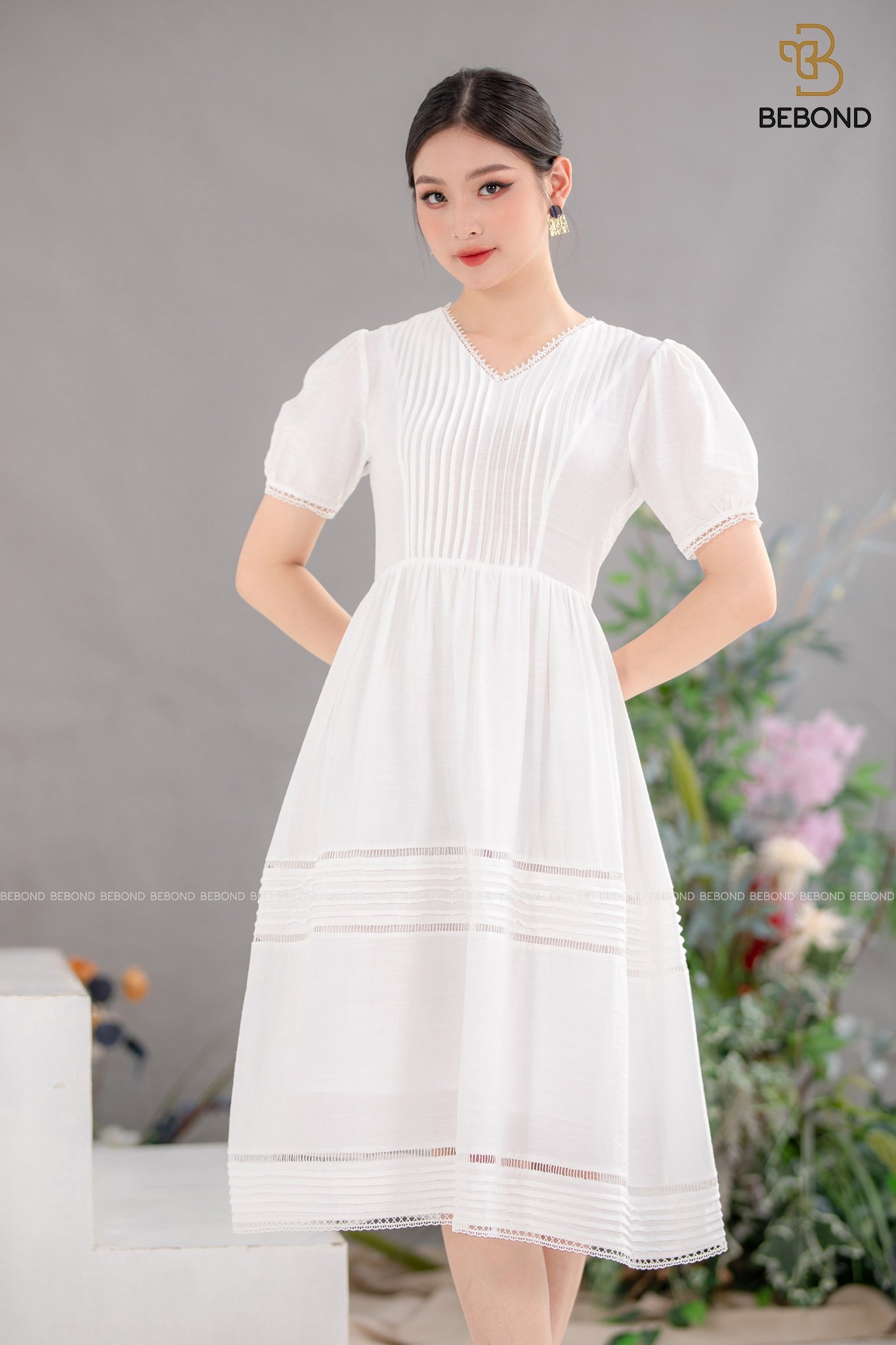 Đầm xòe cổ V màu TRẮNG - Yuna Dress_thumbnail_0