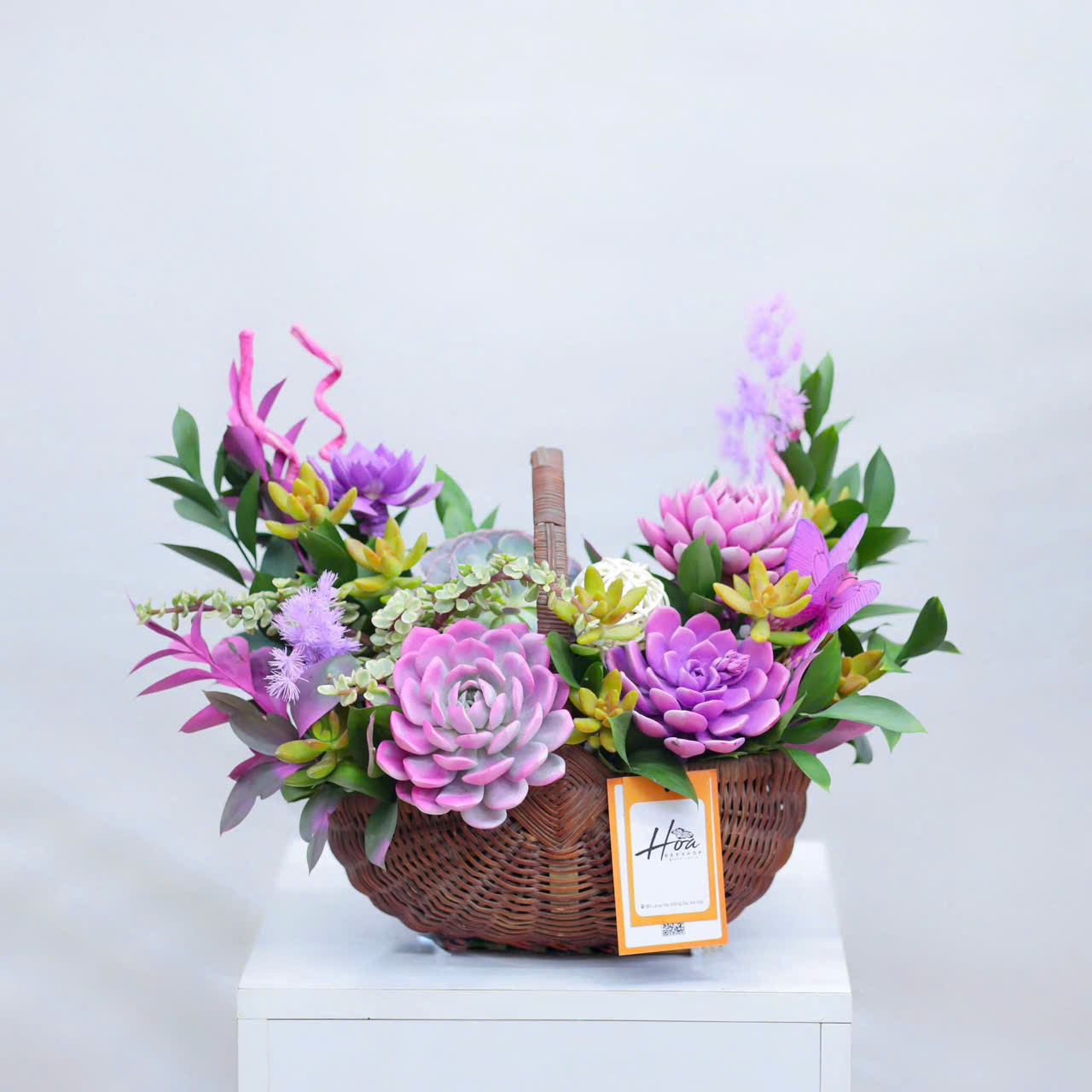 Giỏ hoa sen đá đặc biệt