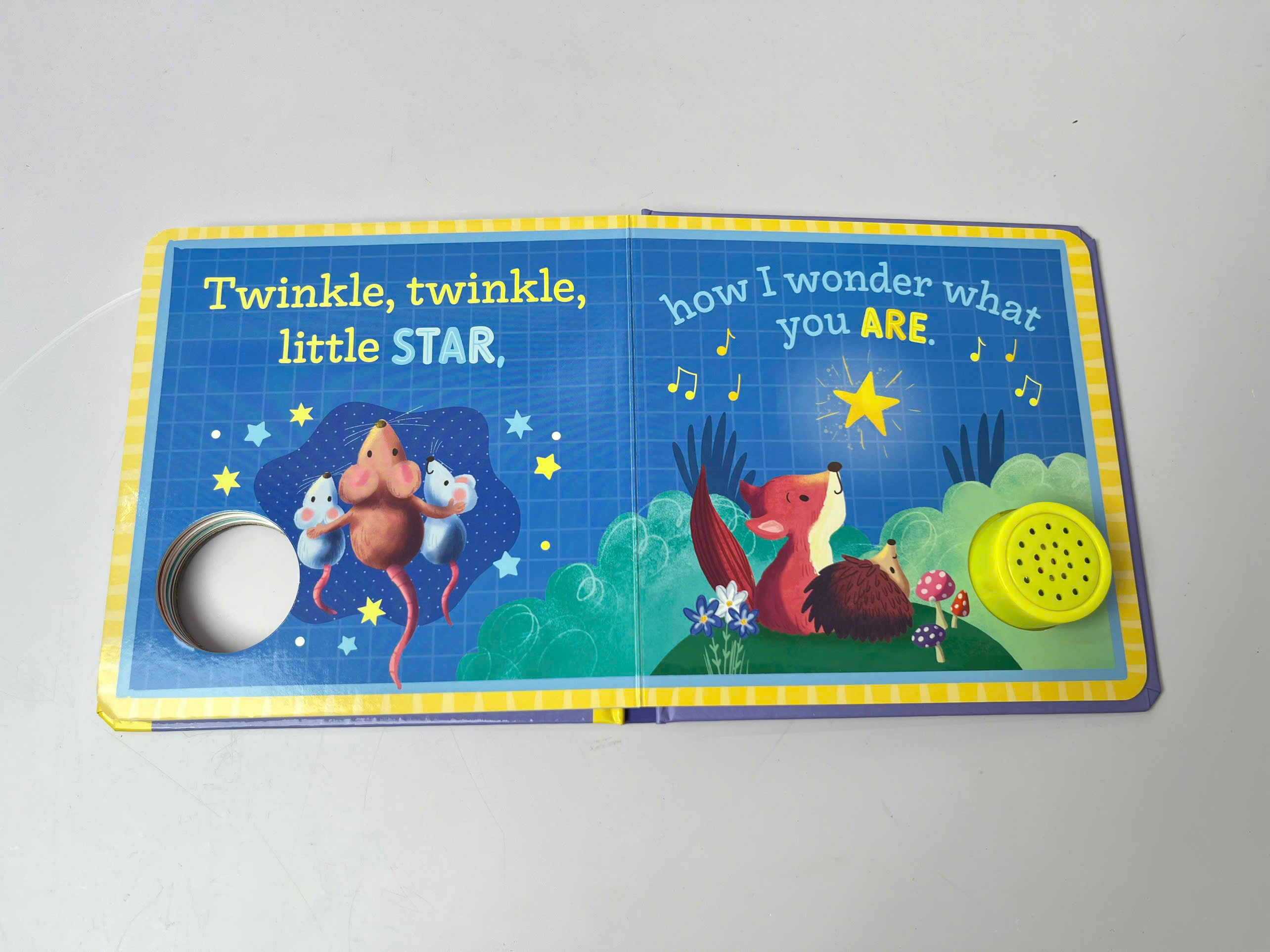 ROUND BUTTON SOUND BOOK - TWINKLE TWINKLE (FSC)_thumbnail_2