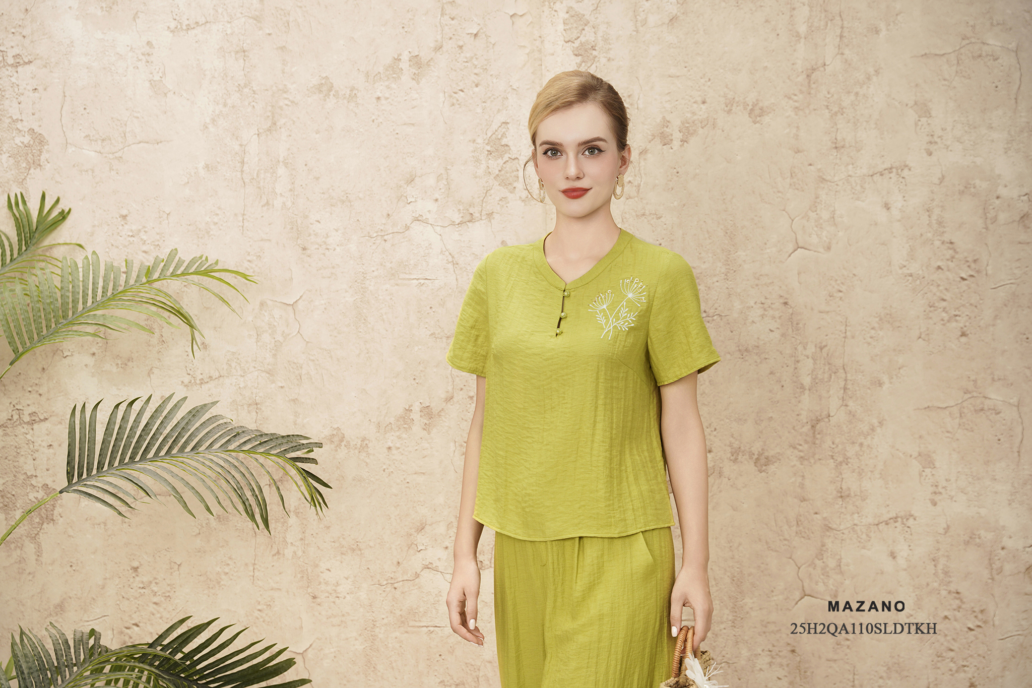 Bộ Quần và Áo suông Vải linen lụa Thêu đính thủ công Cổ tàu cách điệu Tay ngăn Dài quần tới mắt cá chân_thumbnail_4