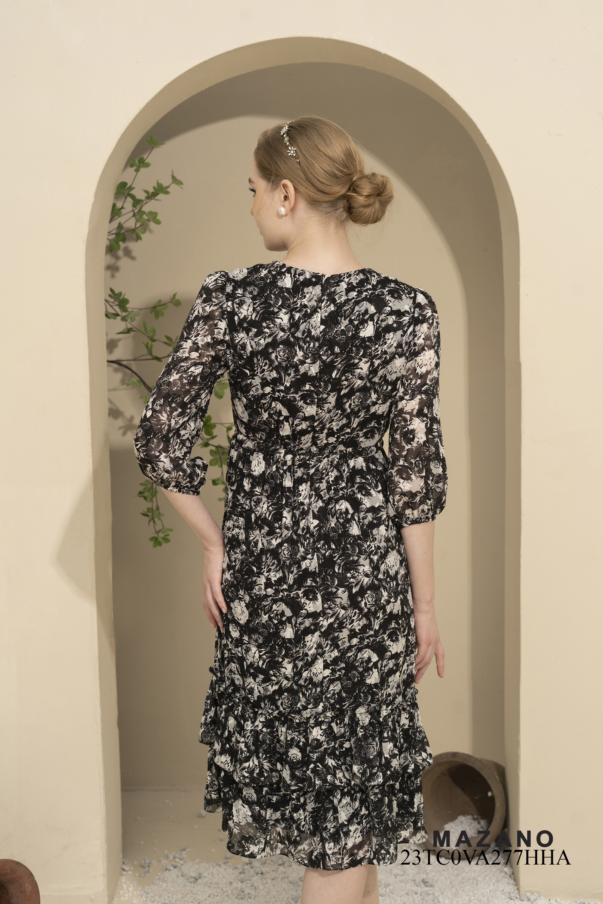 Đầm rút dây cổ đính trang trí_thumbnail_3