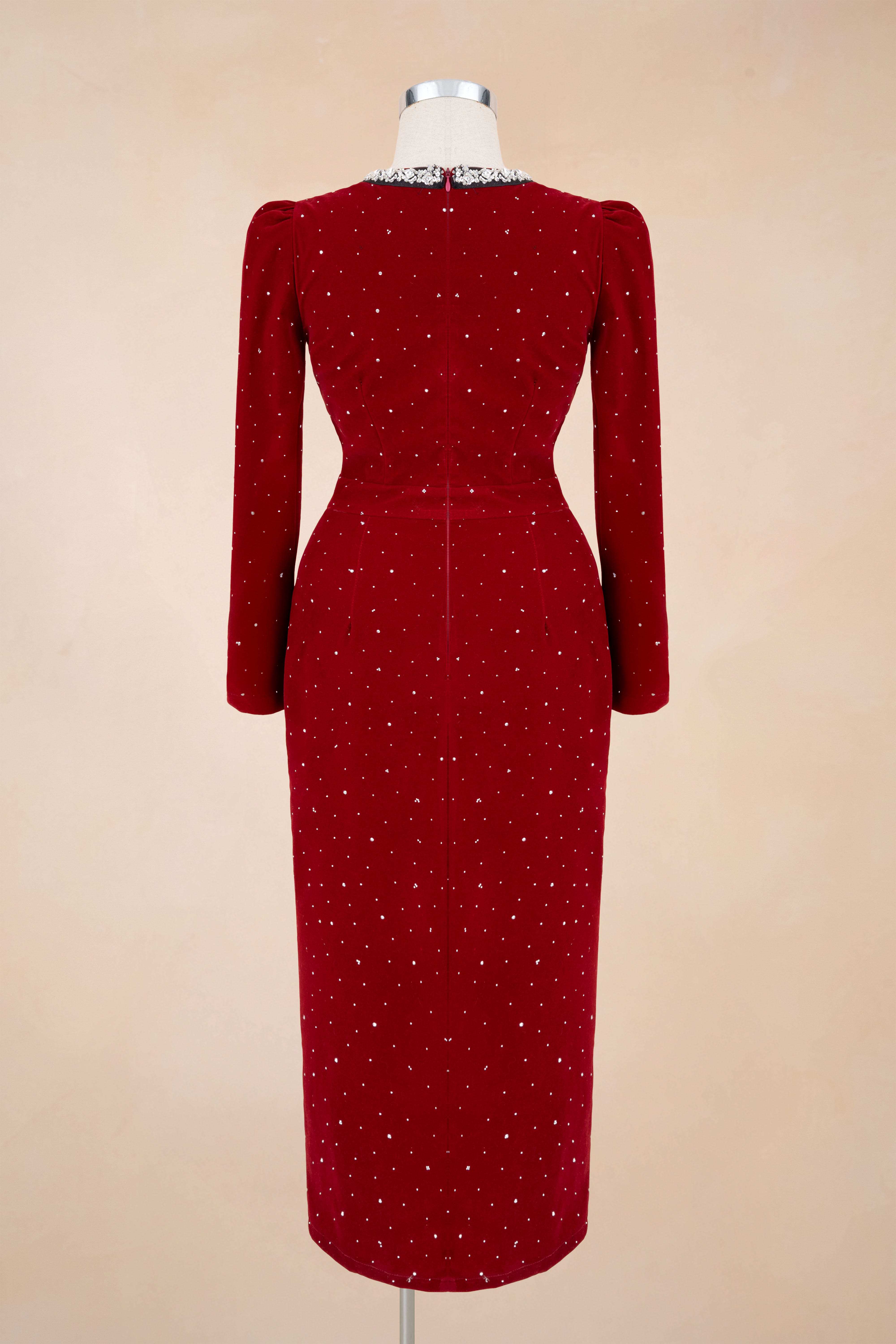 Đầm Nhung Bút Chì Tay Dài Bling