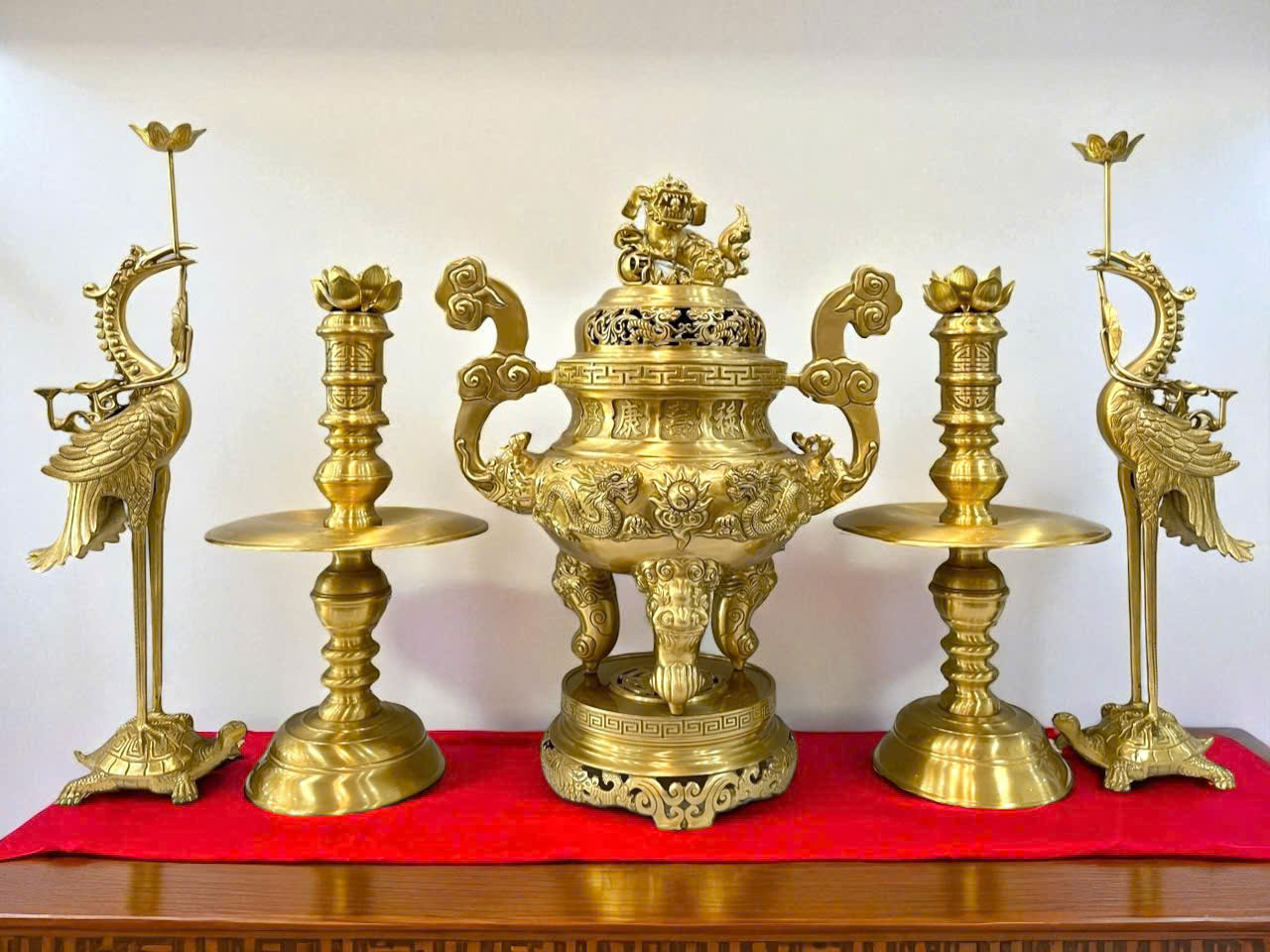 Bộ đỉnh thờ ngũ sự cao 70cm đồng vàng thau màu mộc 