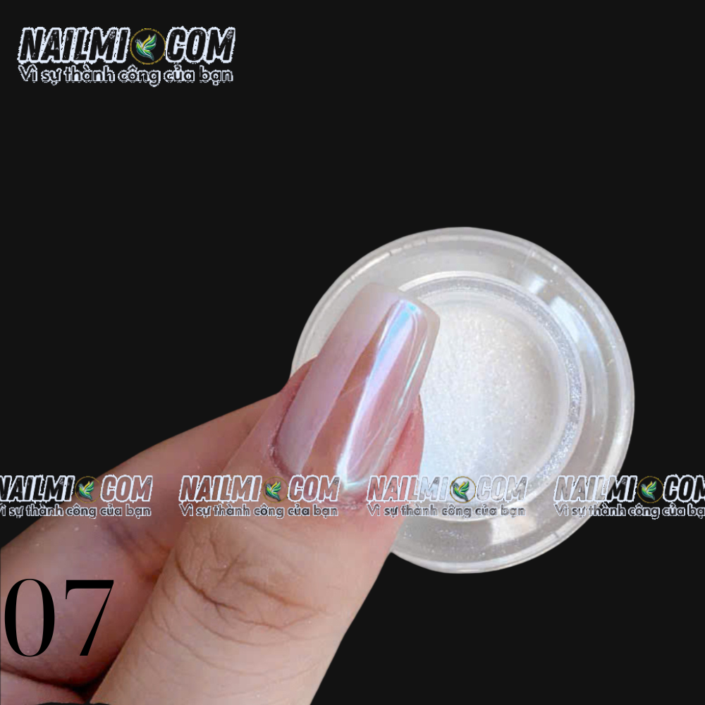 Tráng gương cực quang Mã 07