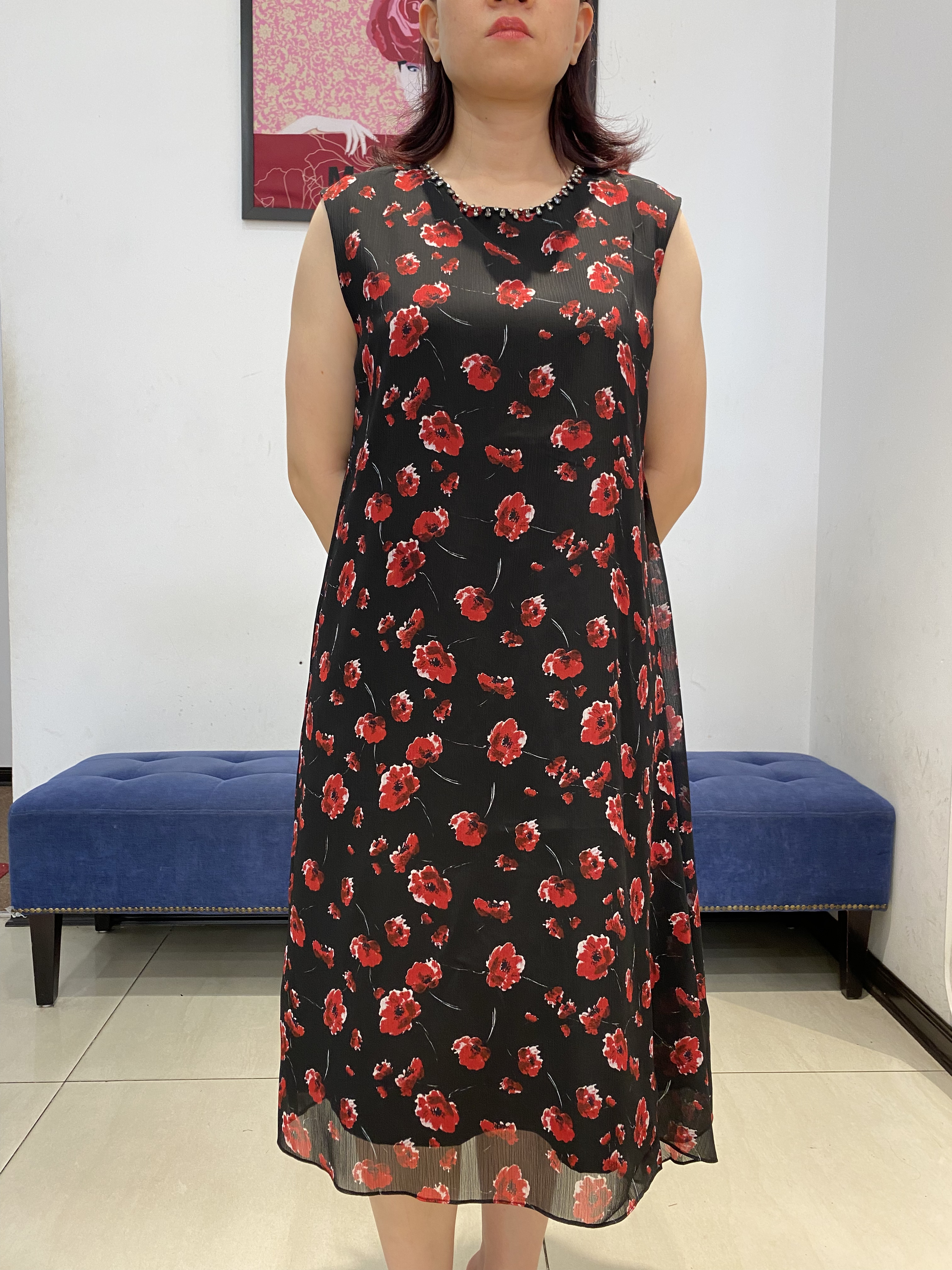 Váy họa tiết sát tay dáng mullet