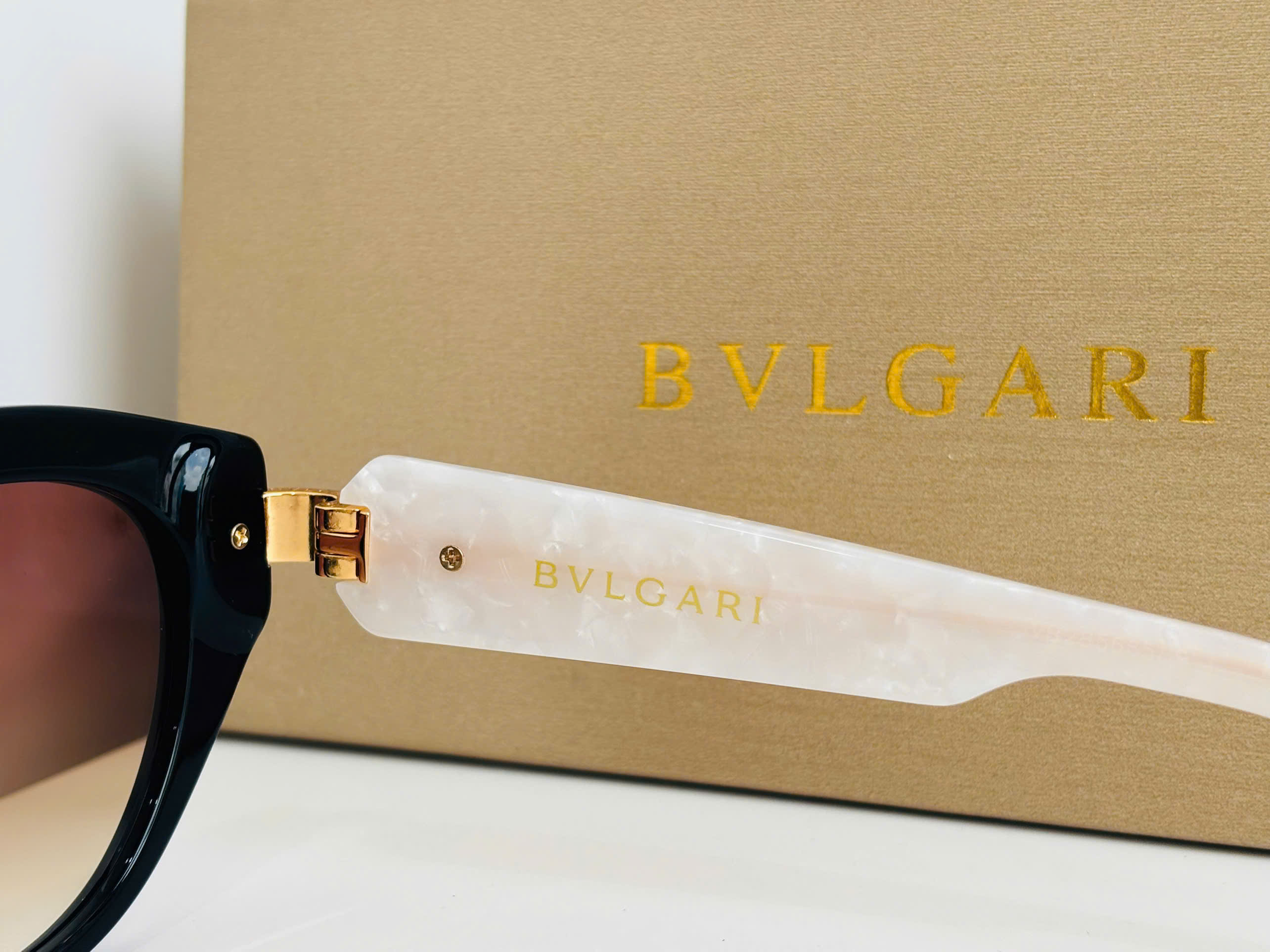 KÍNH HIỆU BVLGARI_thumbnail_10